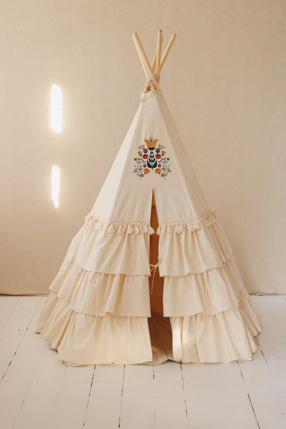 Folk - Teepee Tent With Frills And Marsala Shell Mat Set