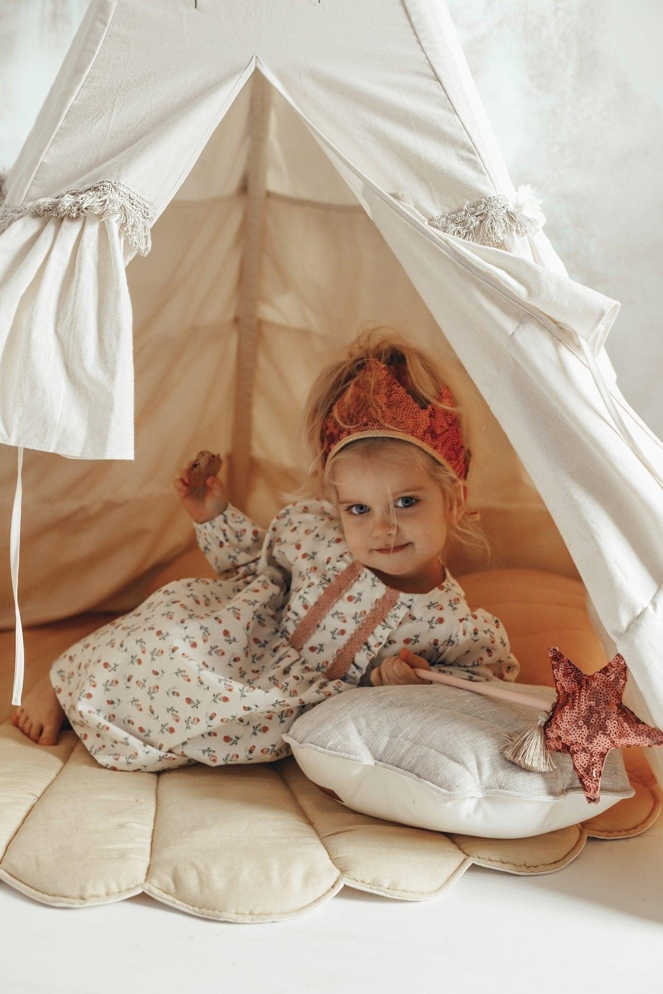 Folk - Teepee Tent With Frills And Marsala Shell Mat Set