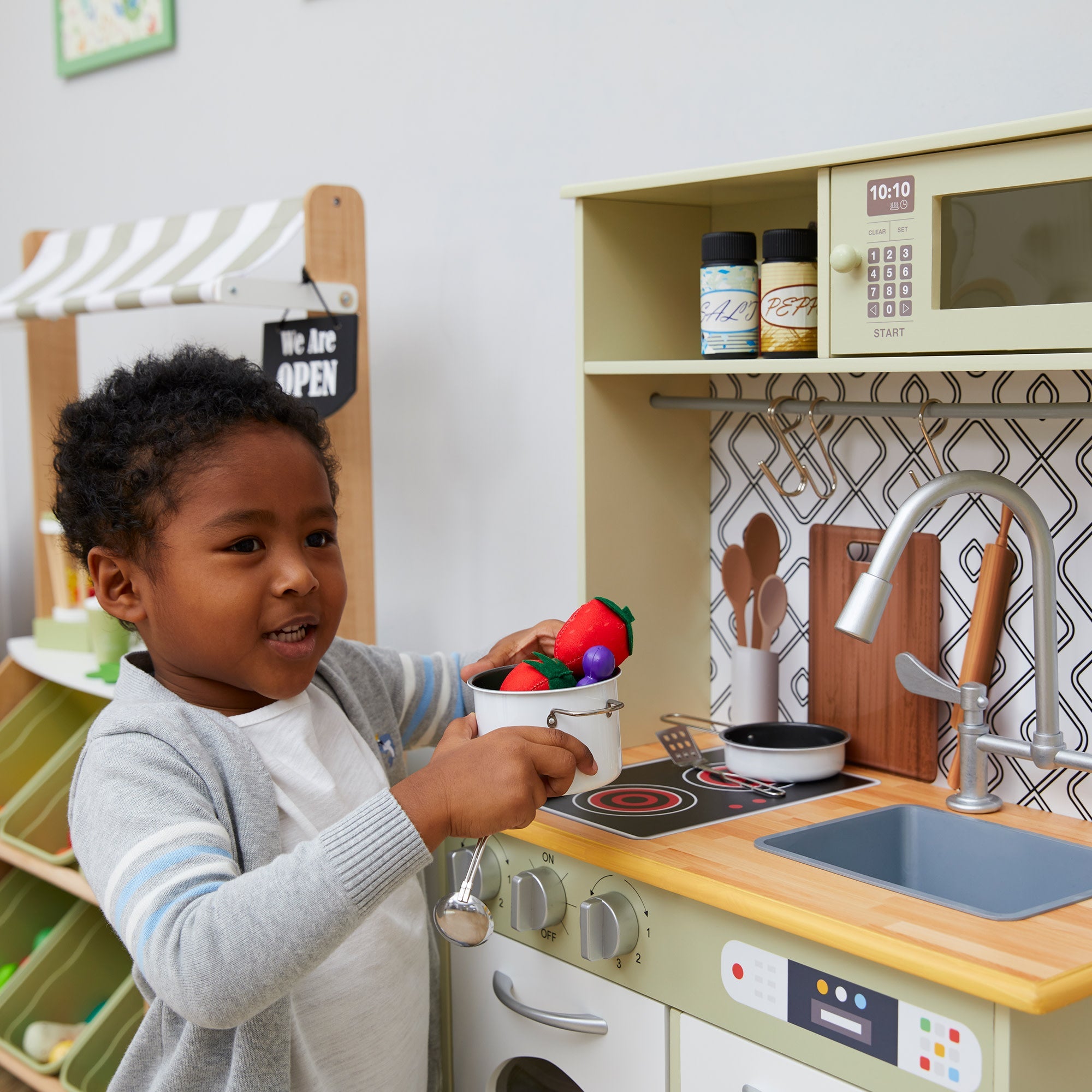 Little Chef Boston Farmhouse Wooden Kitchen Playset, Green/white