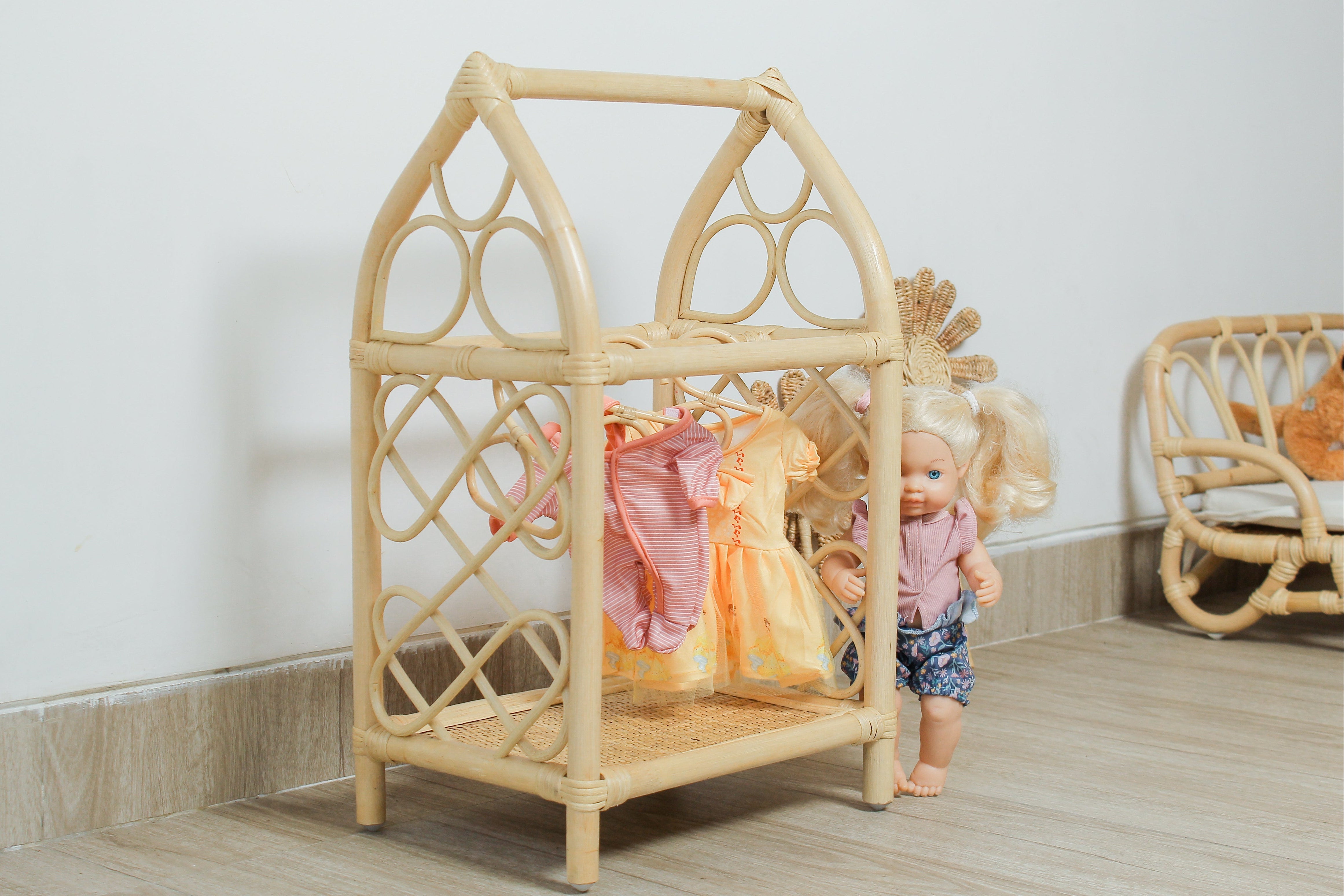 Rattan Doll Clothes Rack With Mini Hangers – Boho Pretend Play Closet For Girls