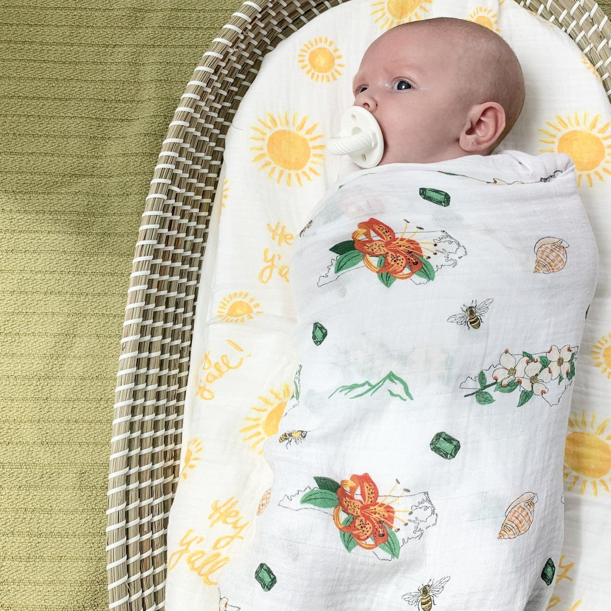 Gift Set: North Carolina Baby Muslin Swaddle Blanket And Burp Cloth/bib Combo (floral)