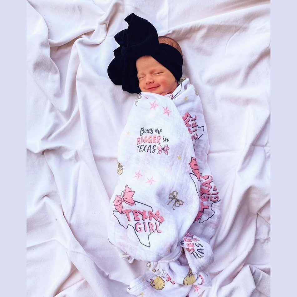 Gift Set: Texas Baby Girl Muslin Swaddle Blanket And Burp Cloth/bib Combo