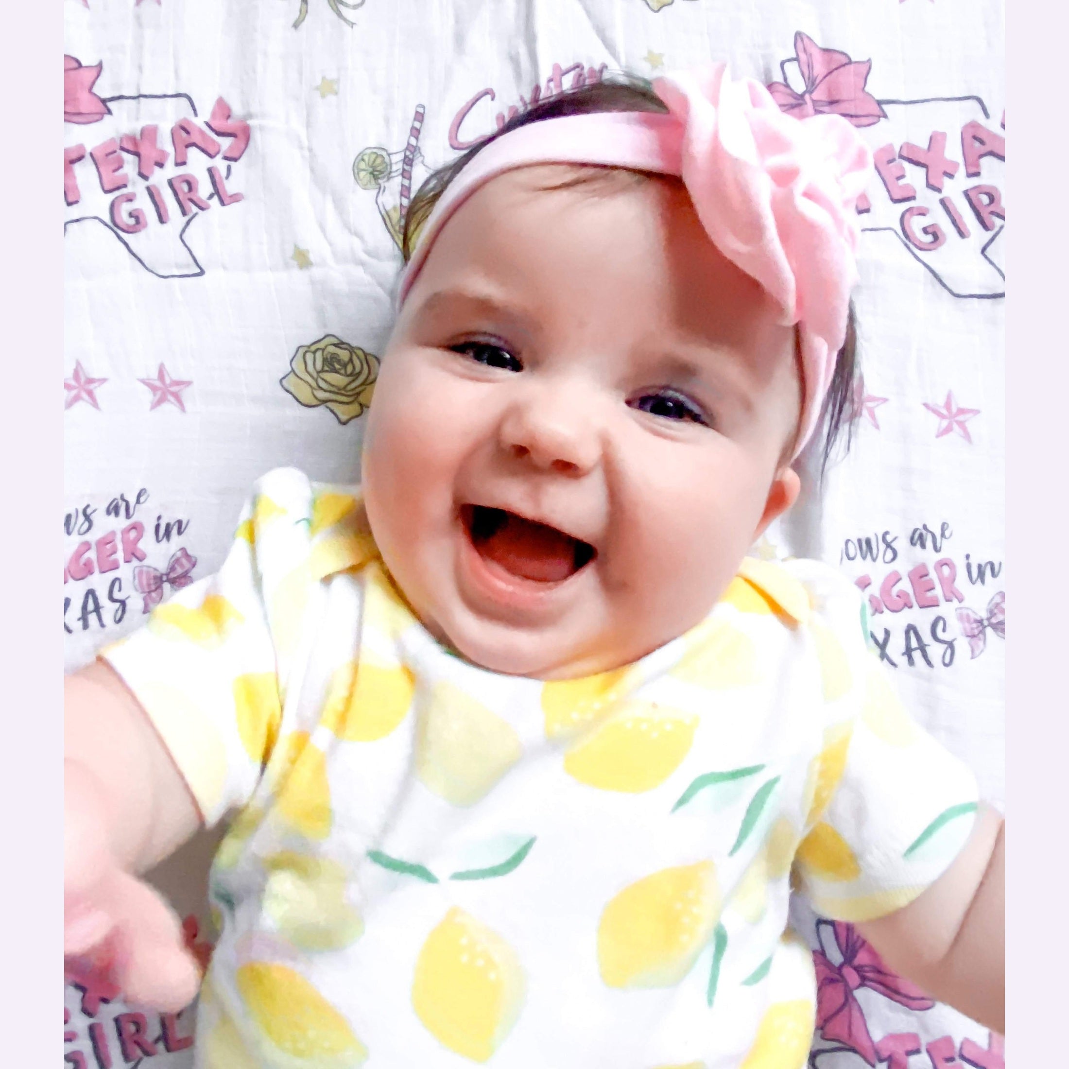 Gift Set: Texas Baby Girl Muslin Swaddle Blanket And Burp Cloth/bib Combo