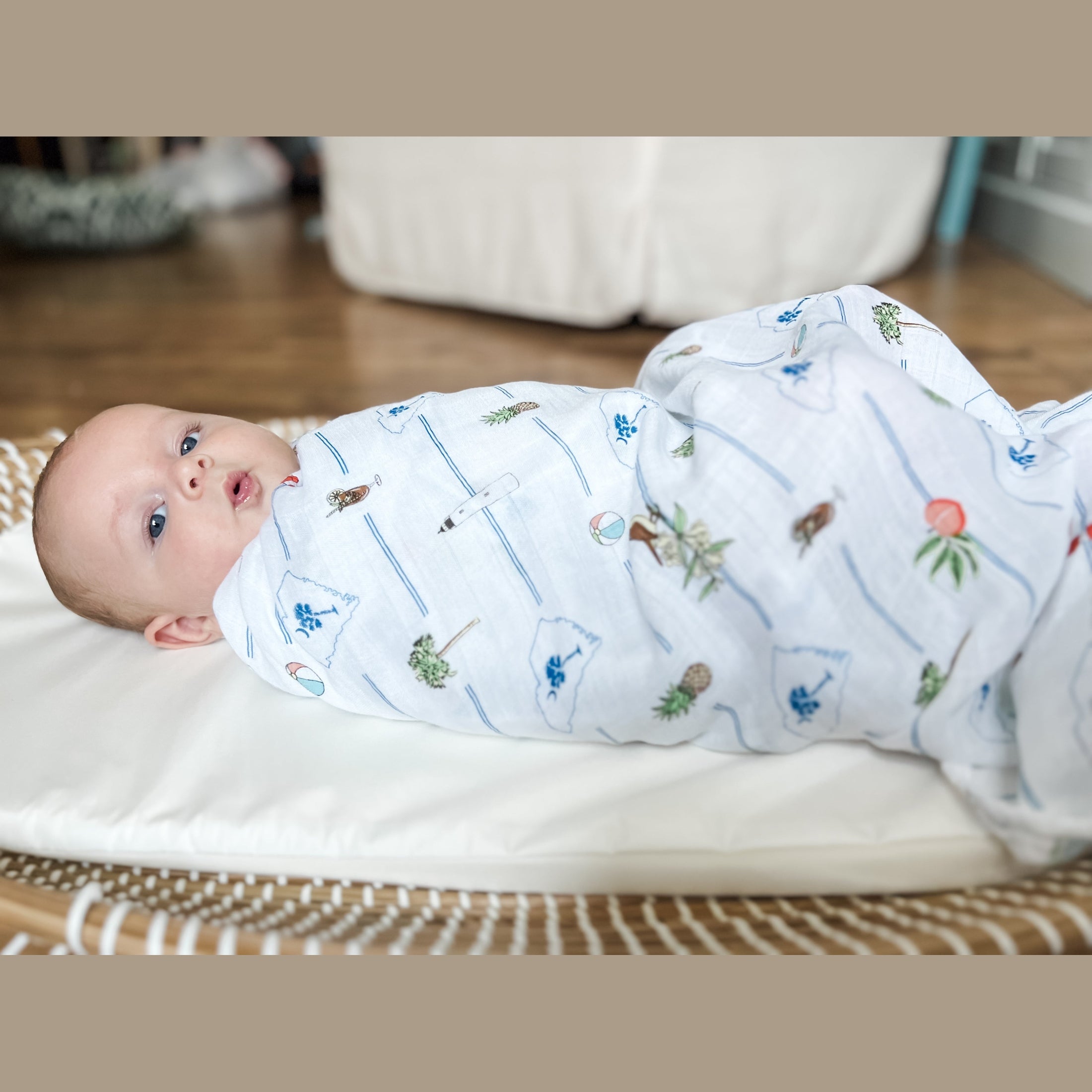 Giftset: South Carolina Baby Muslin Swaddle Blanket And Burp Cloth/bib Combo