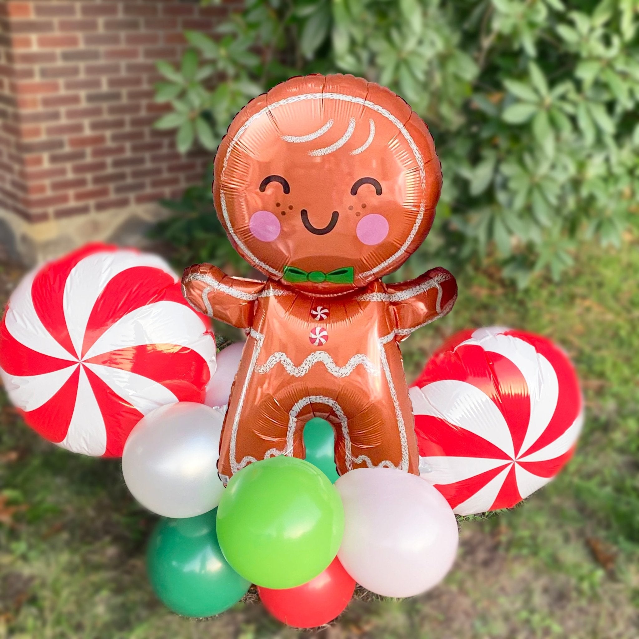 Gingerbread Man Balloon Bouquet