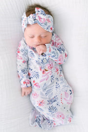 Stroller Society Knotted Baby Gown And Hat Set With Headband - Bloom (newborn-3 Months)