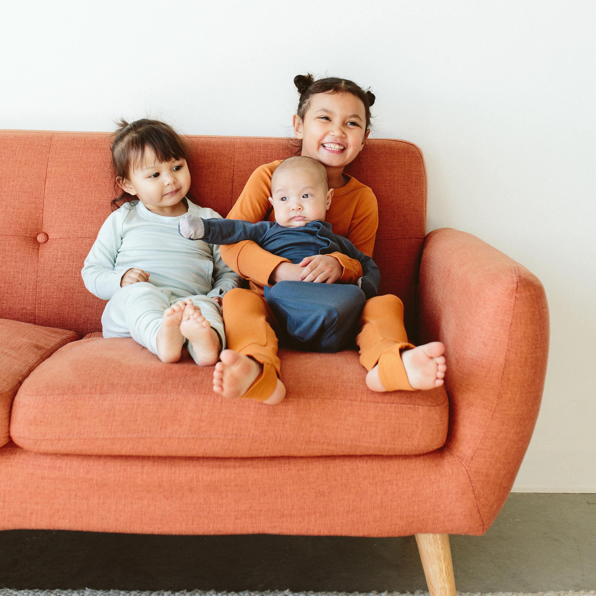 Preemie 24 Hour Convertible Gown | Midnight