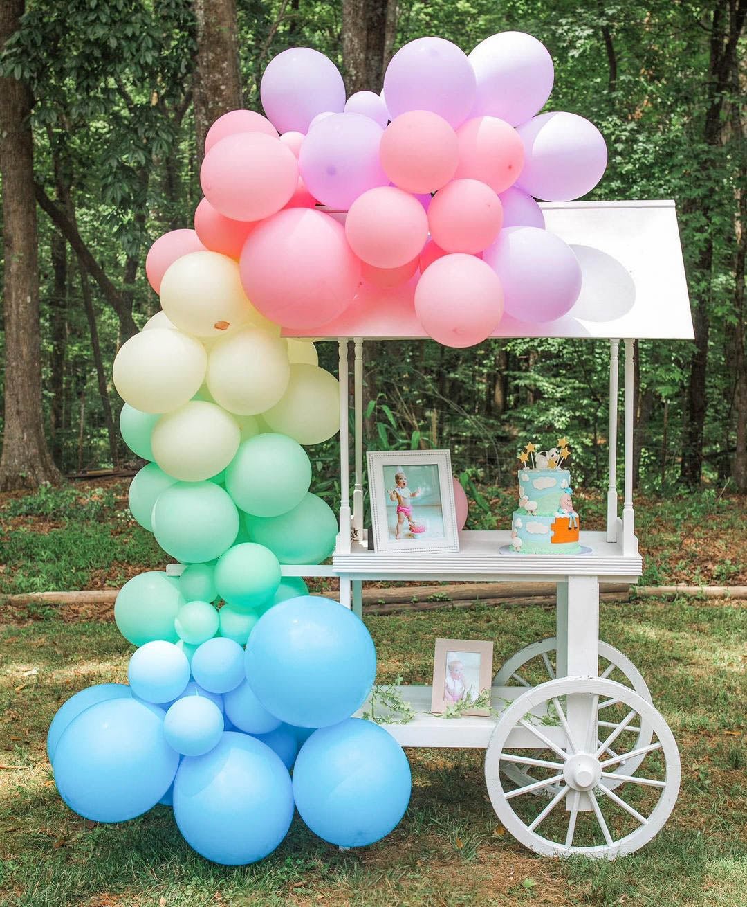 Green Balloon Garland