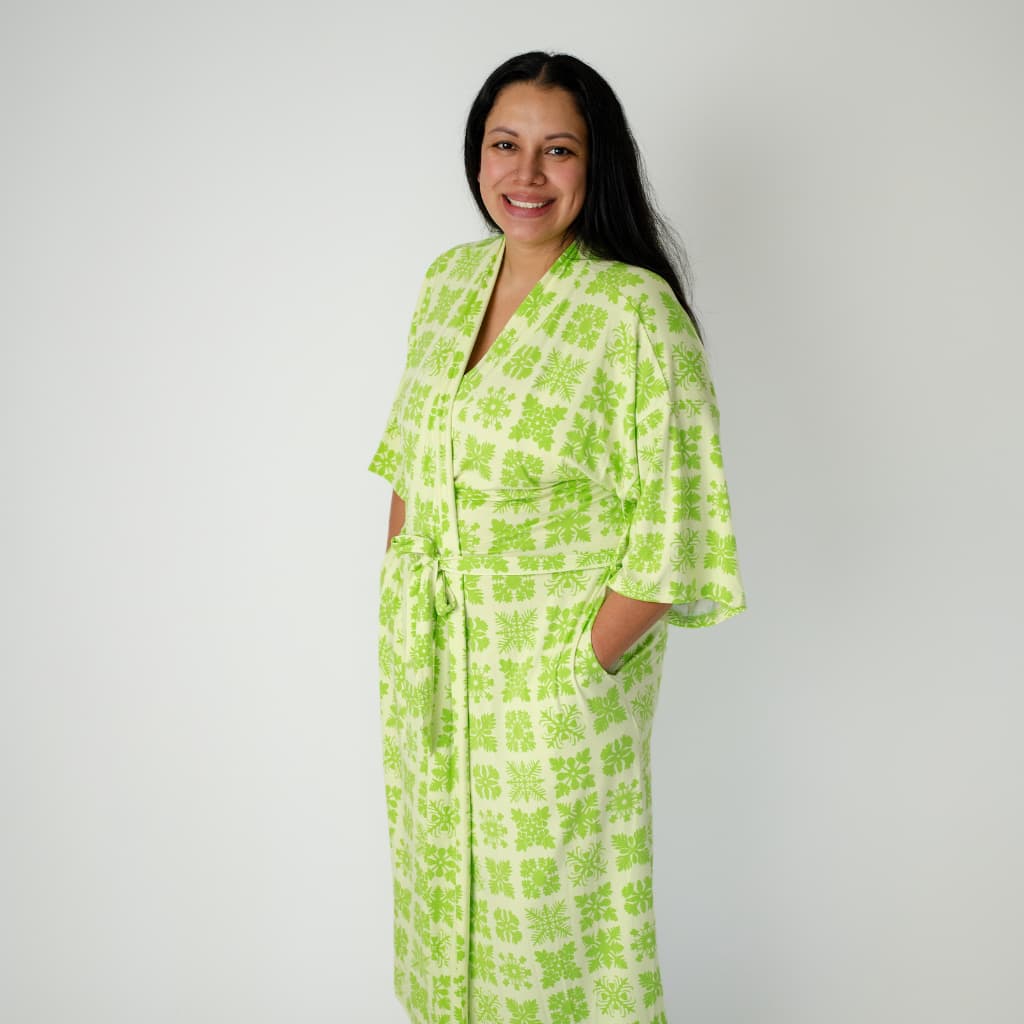 Napuanani In Pakalana Bamboo Mama Robe