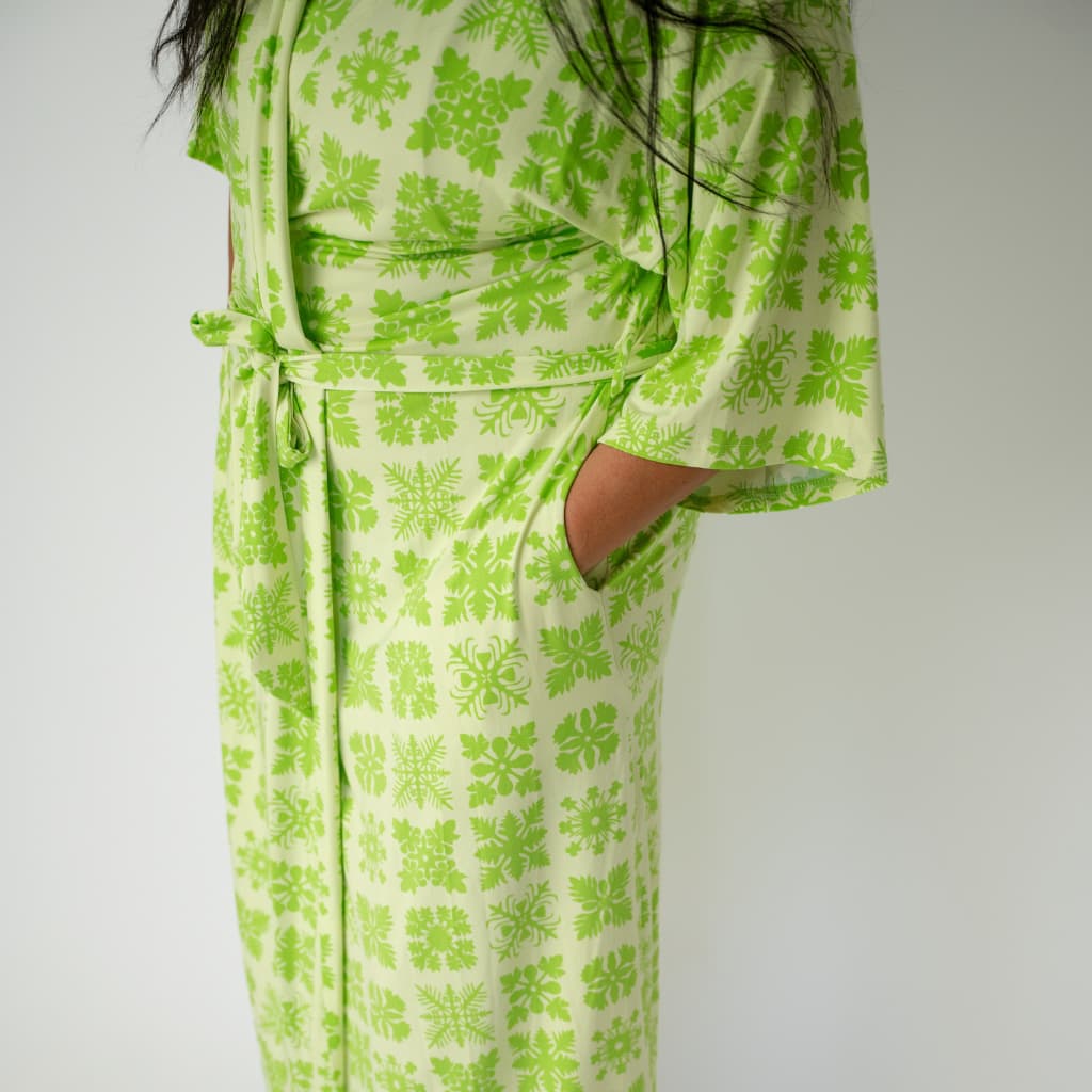 Napuanani In Pakalana Bamboo Mama Robe