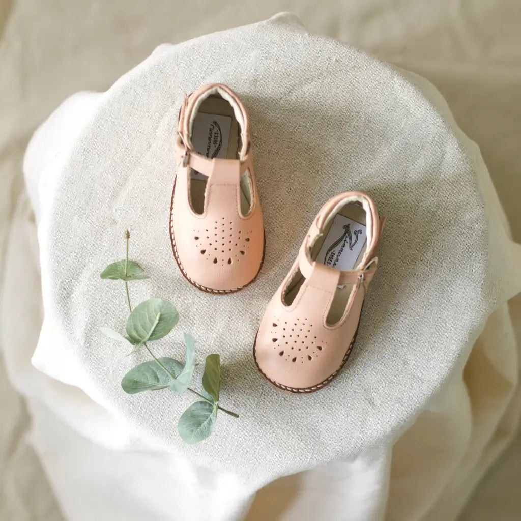 Greta T-strap - Pink Shell