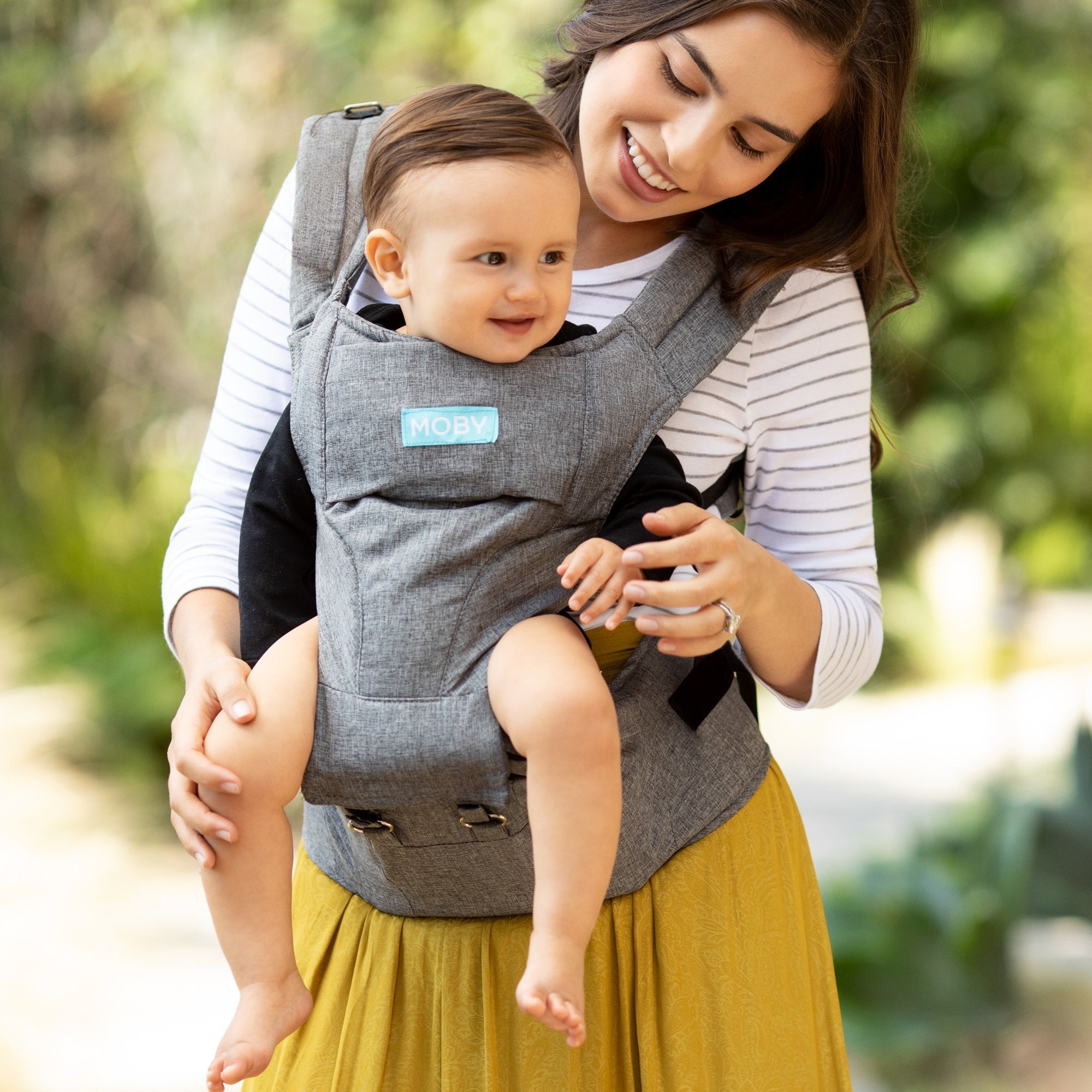 2-in-1 Carrier + Hip Seat - Grey