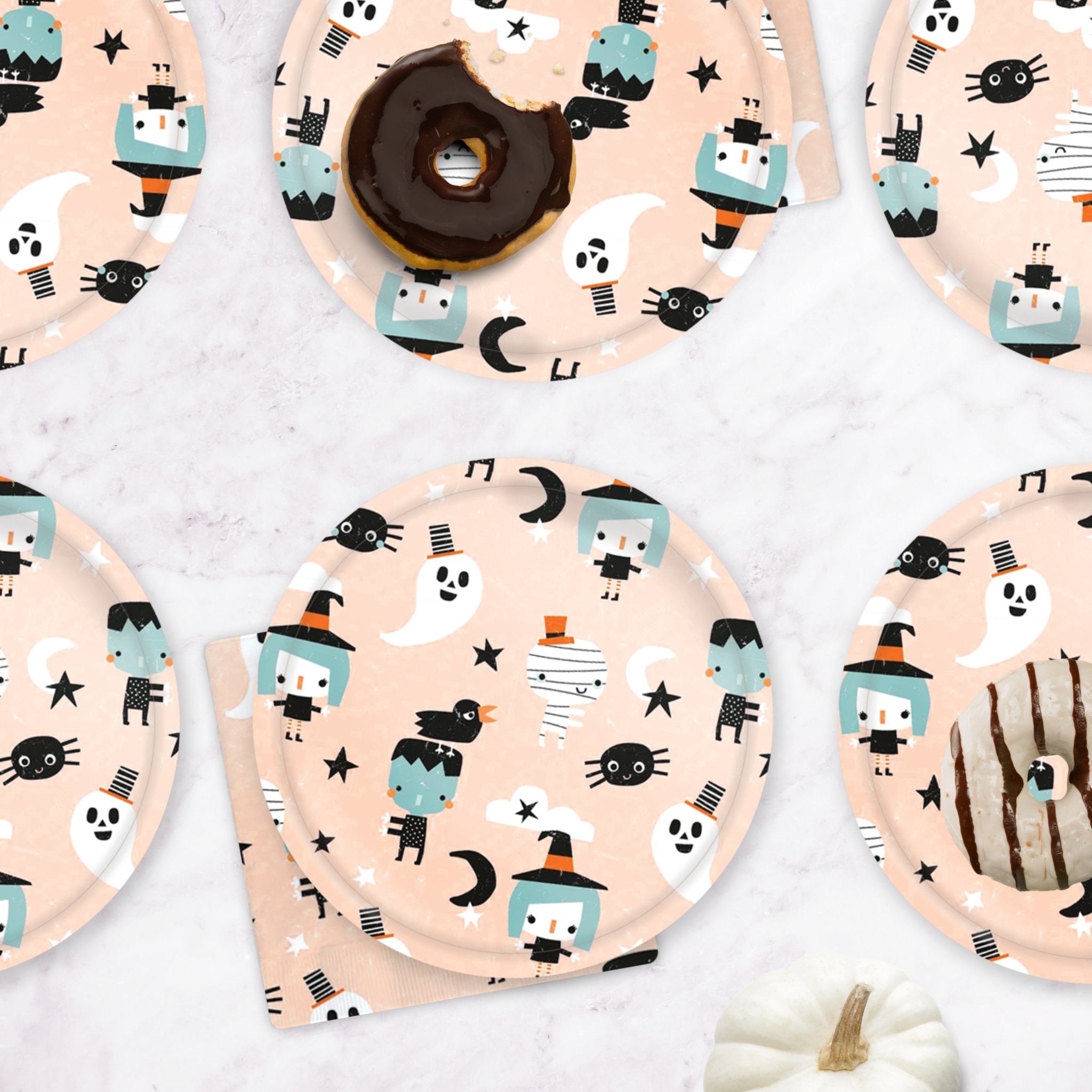 Halloween Friends Icon Paper Plates