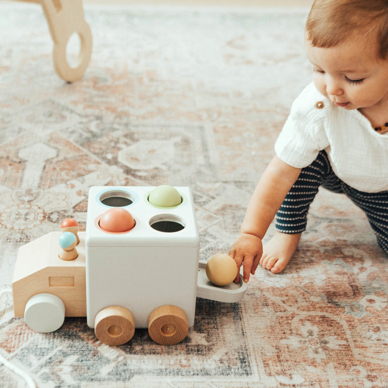 Hammer Time Pull Toy