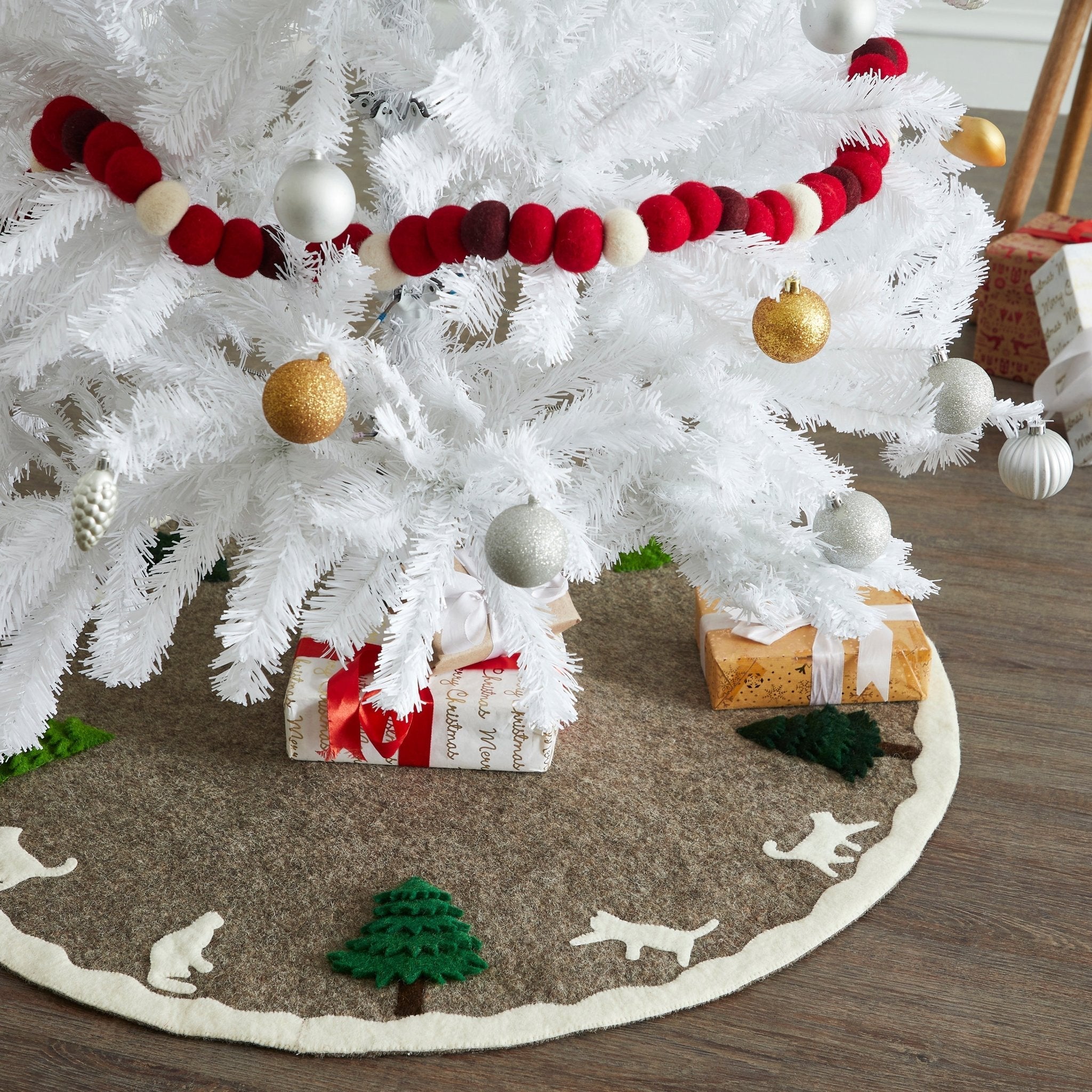 Handmade Felted Cats And Green Trees Grey Christmas Tree Skirt 36",