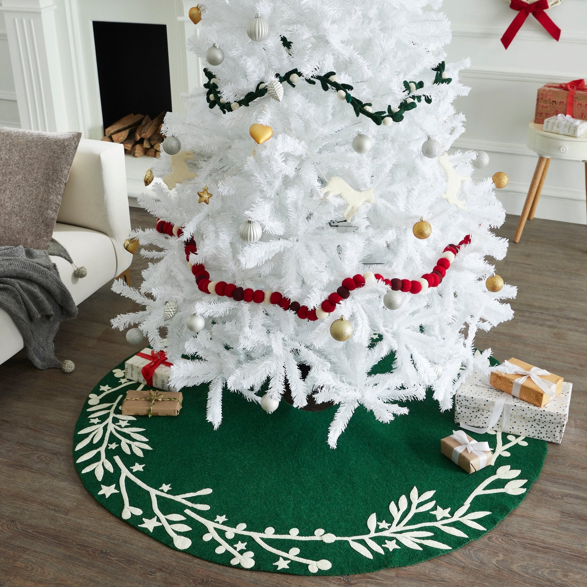 Handmade Felt Cream Branches And Stars Green Christmas Tree Skirt 60"