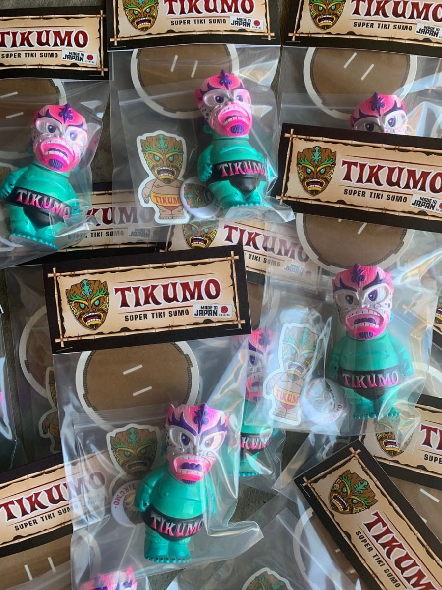 Holiday Tikumo