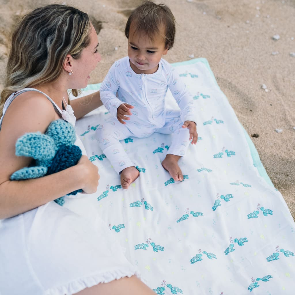 Honu Honi Baby Quilt