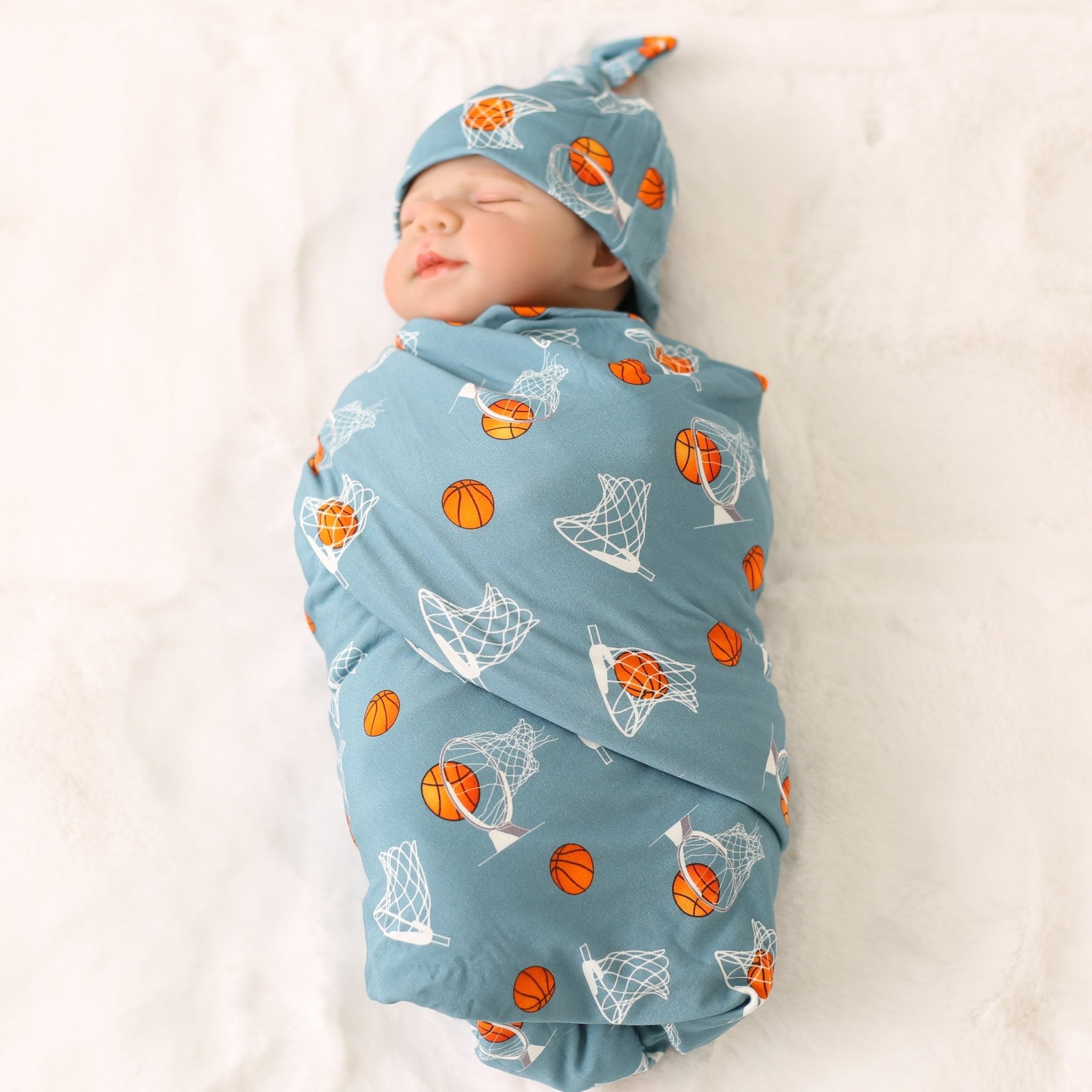 Hoops Swaddle