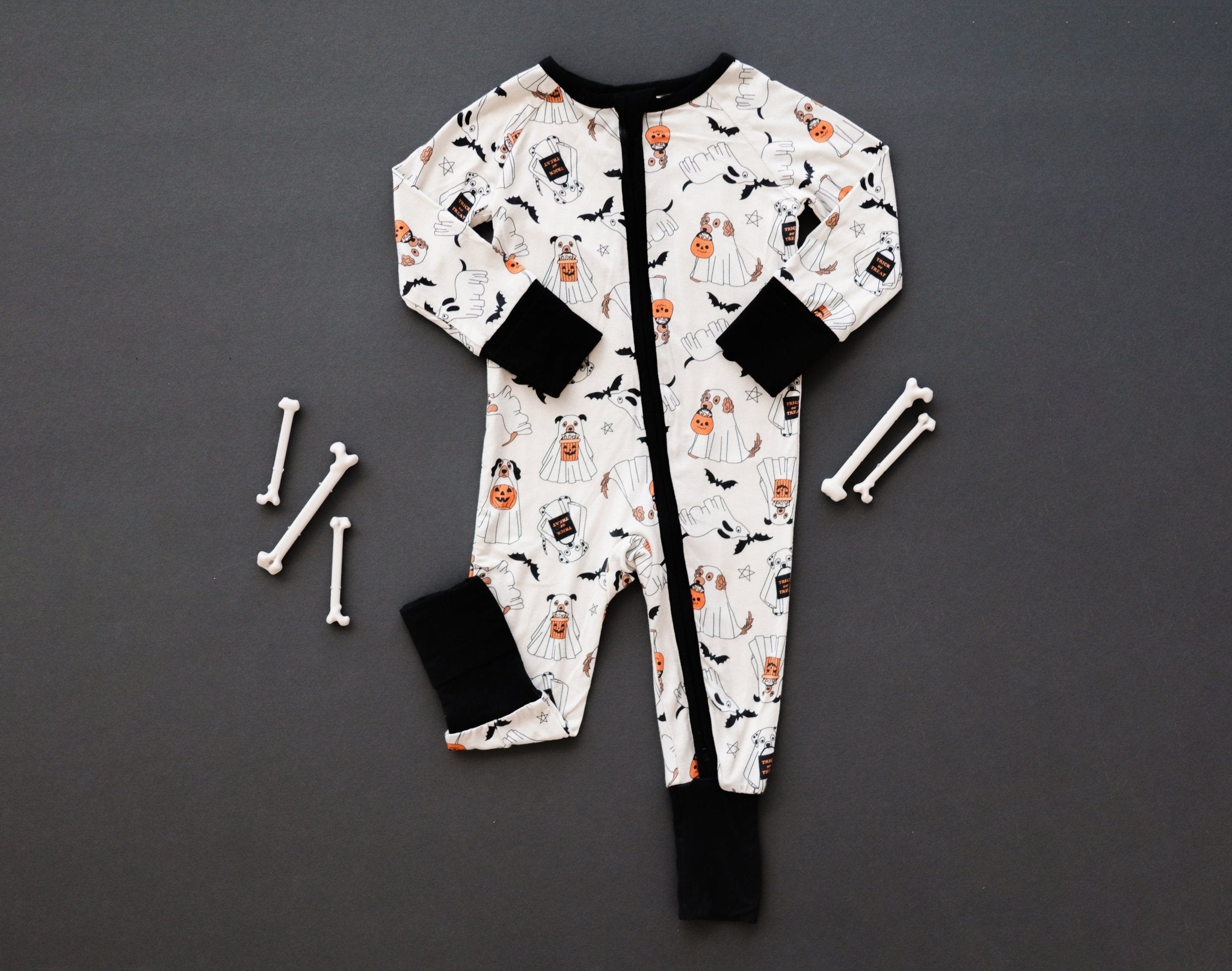 Howl-o-ween Pups (convertible Zip Footies)