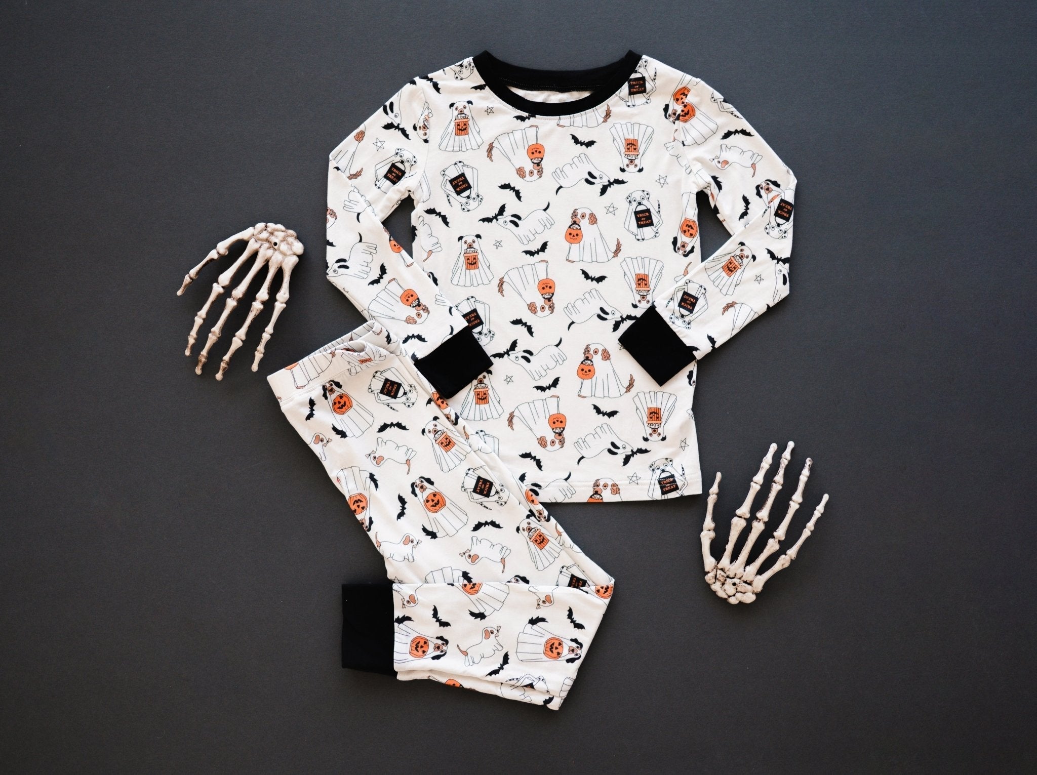 Howl-o-ween Pups (convertible Zip Footies)