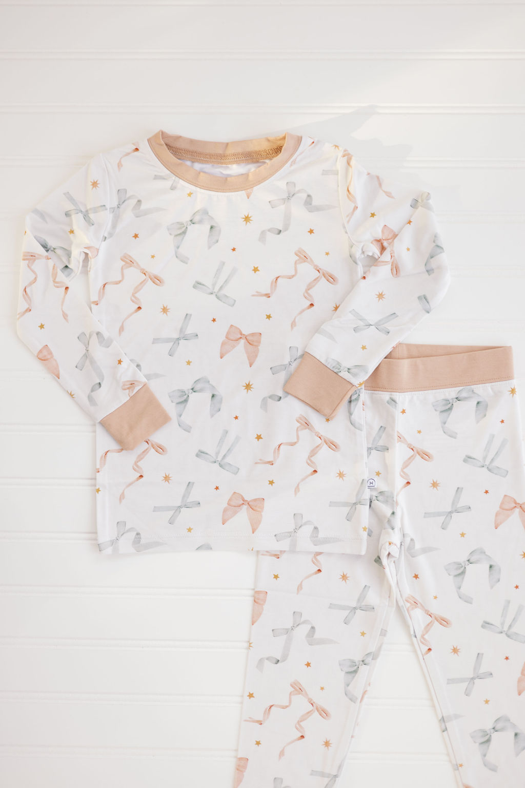 Ribbon Two-piece Set