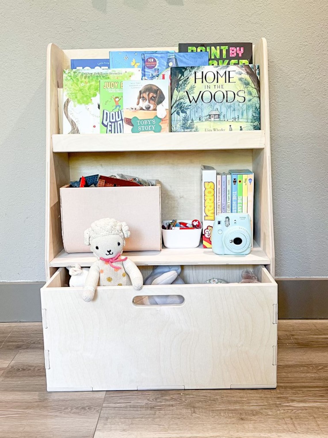 Leo- Book + Toy Storage