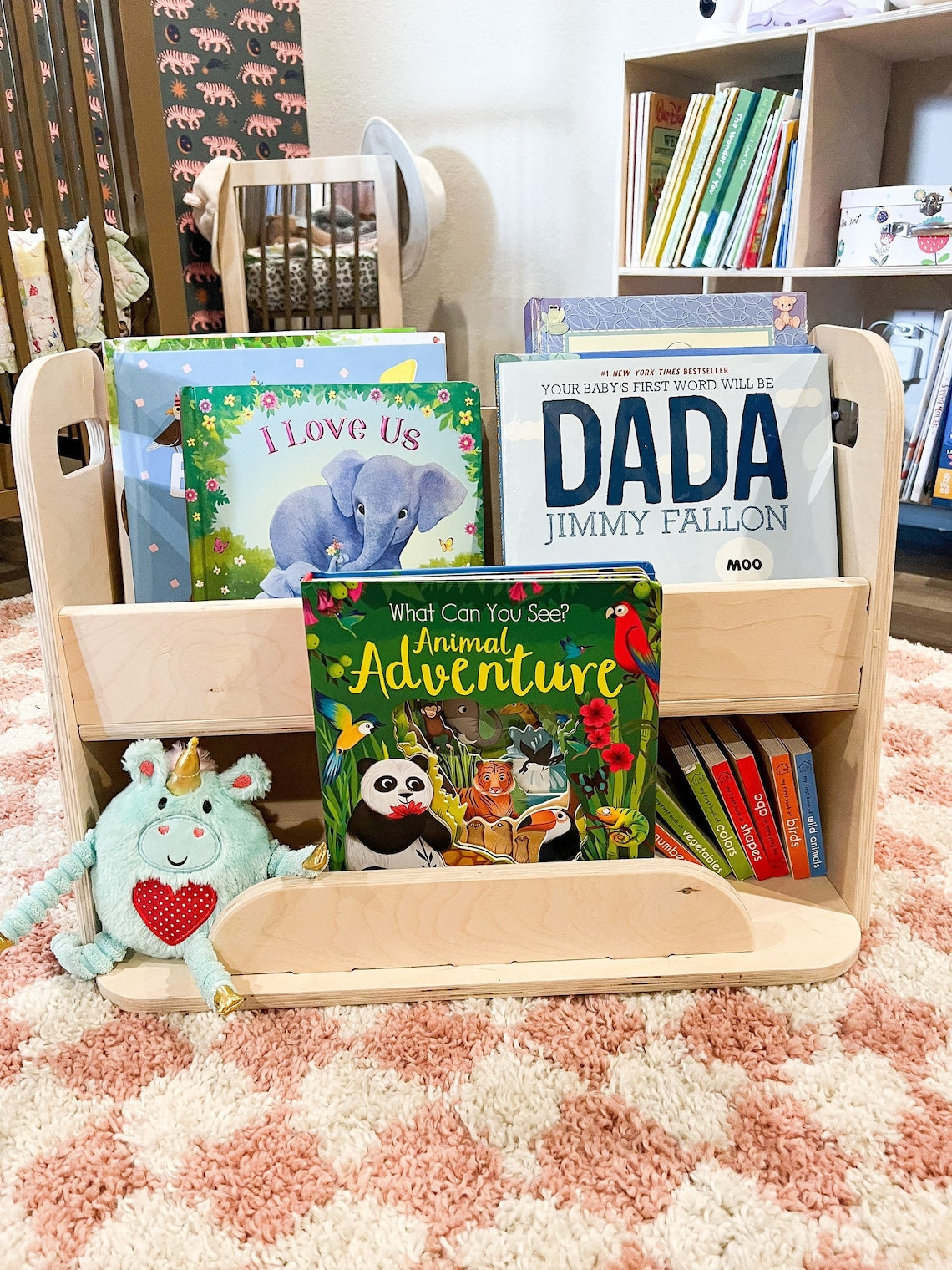 Janine- Portable Bookshelf