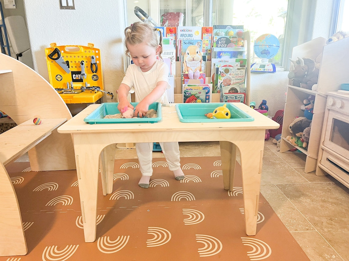 Maddie- Sensory Table