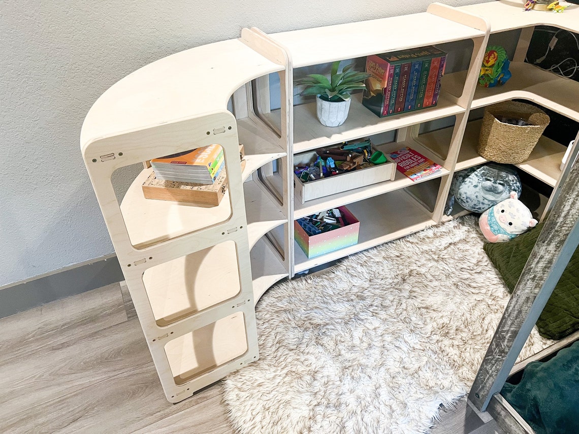 Jerry- Corner Toy Shelf