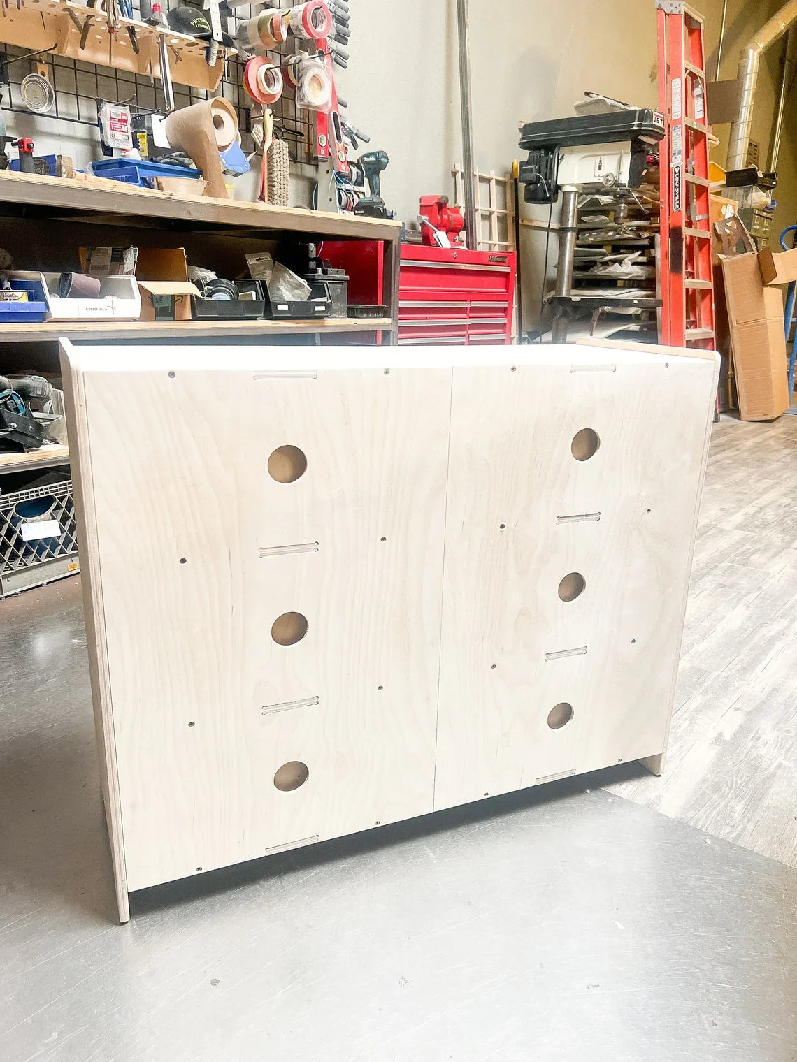 Lala- Dresser