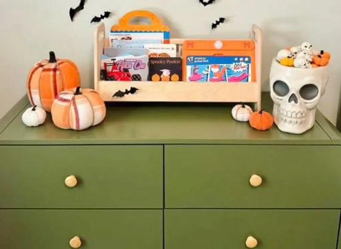 Michael- Portable Bookshelf