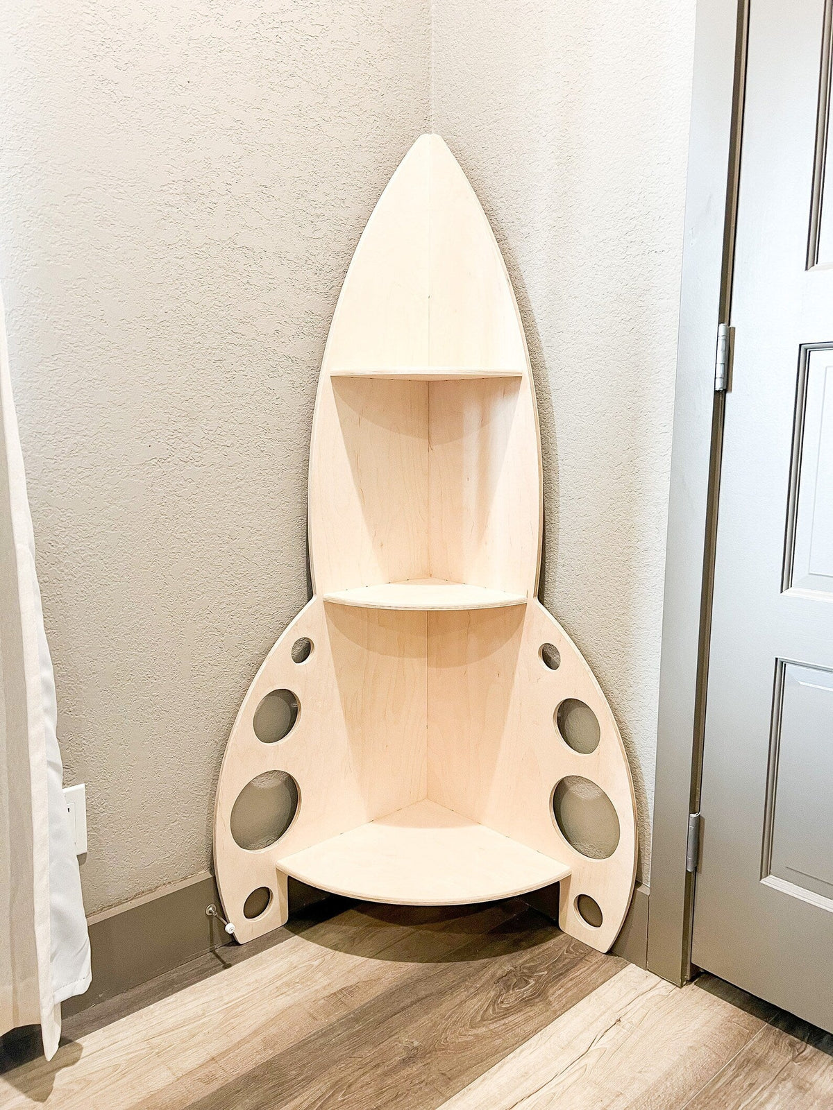 Houston- Rocket Shelf