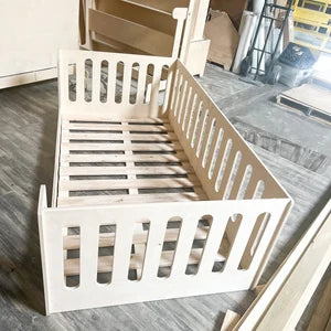 Avi- Floor Bed