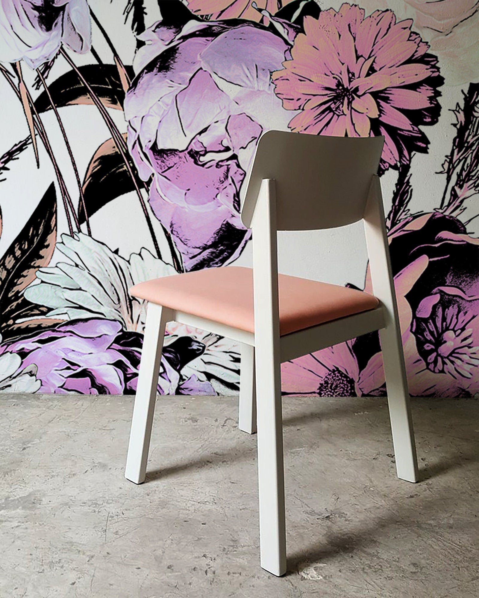 Floral Wallpaper With Illustrated Bouquets In Pink, Purple, And Black - B080