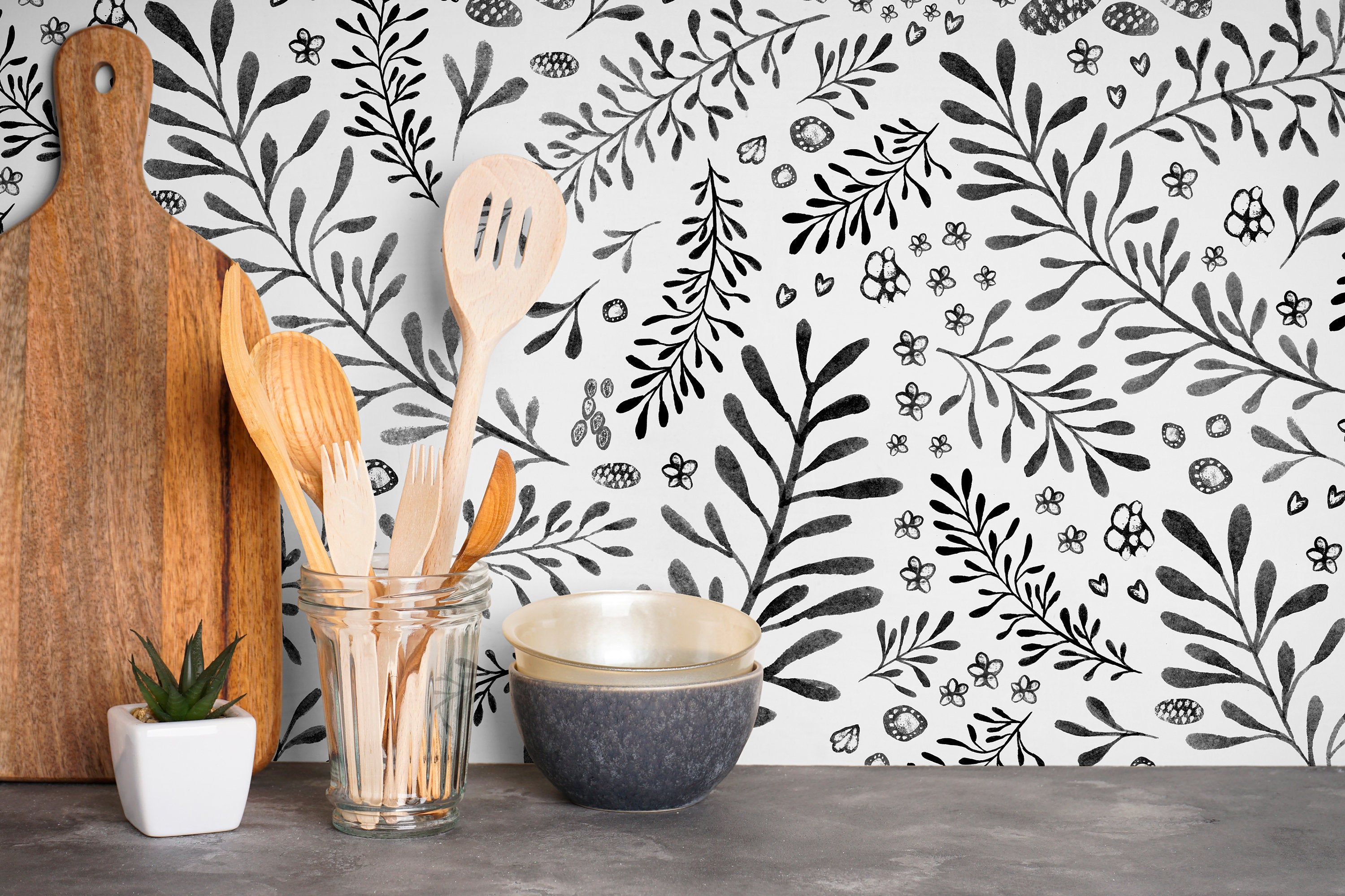 Botanical Wallpaper With Hand-drawn Florals And Leaves In Black And Gray - X002