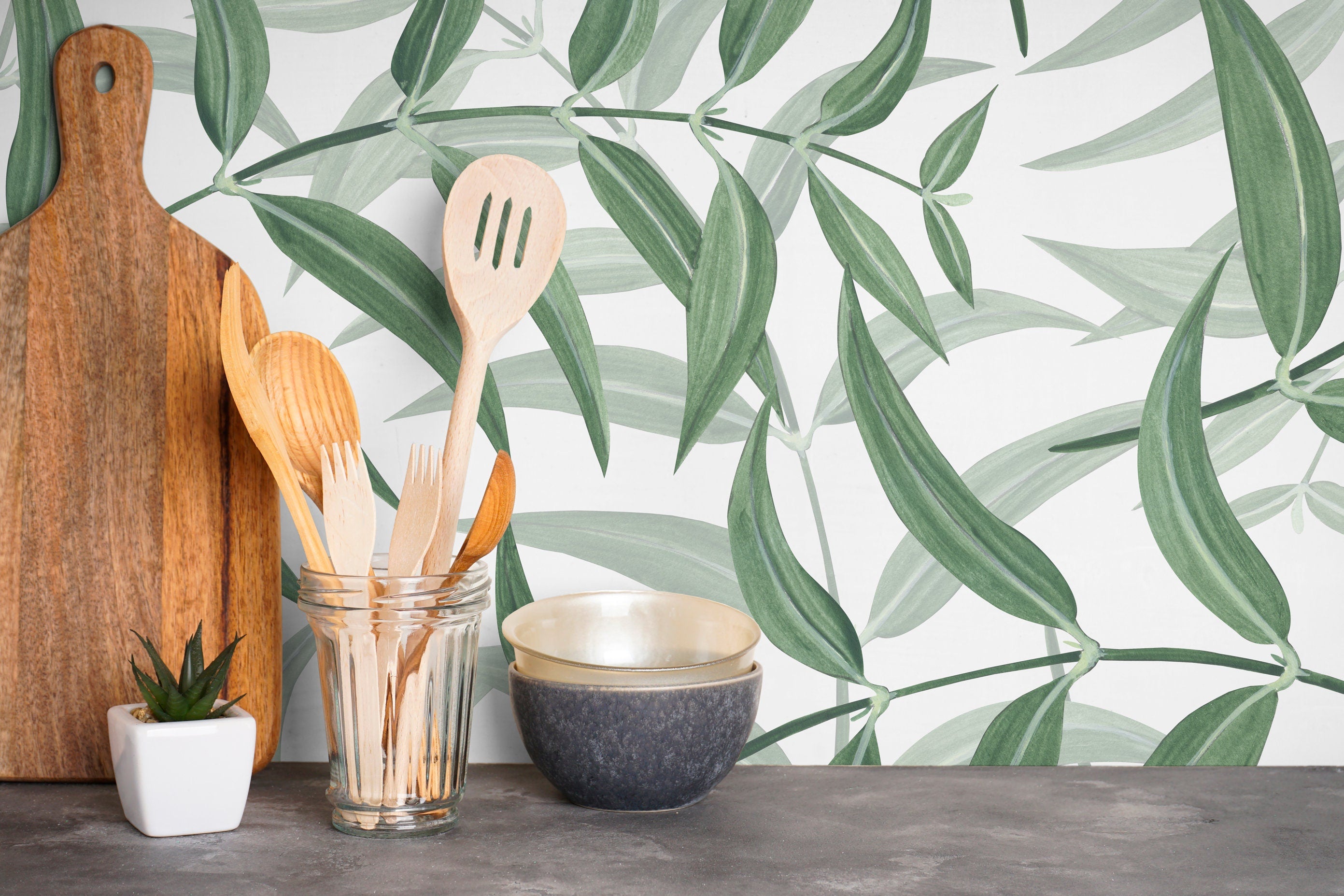 Botanical Wallpaper With A Painted Leaf Motif In Green - X034