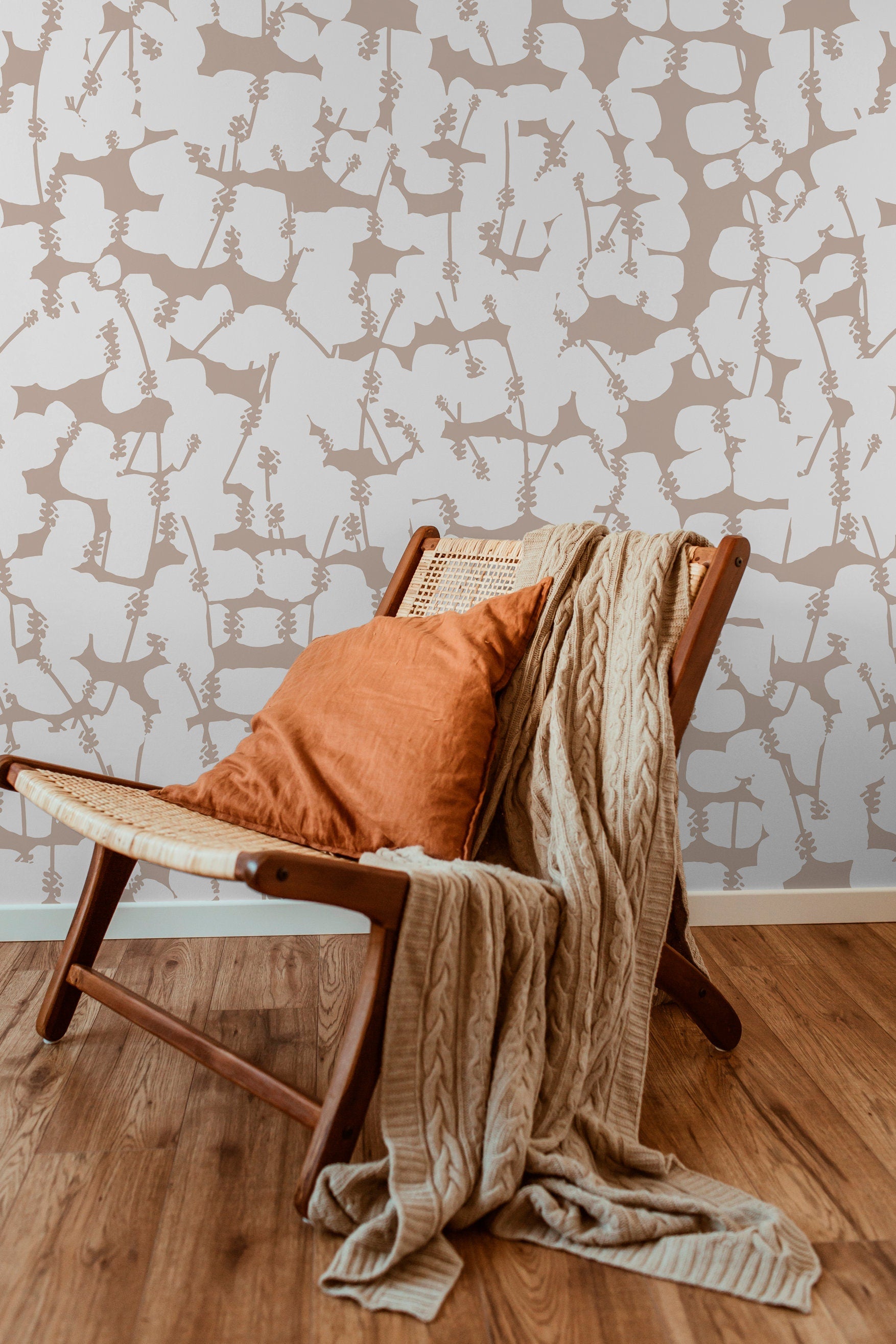 Floral Wallpaper With Abstract Floral Silhouettes In Beige - X008