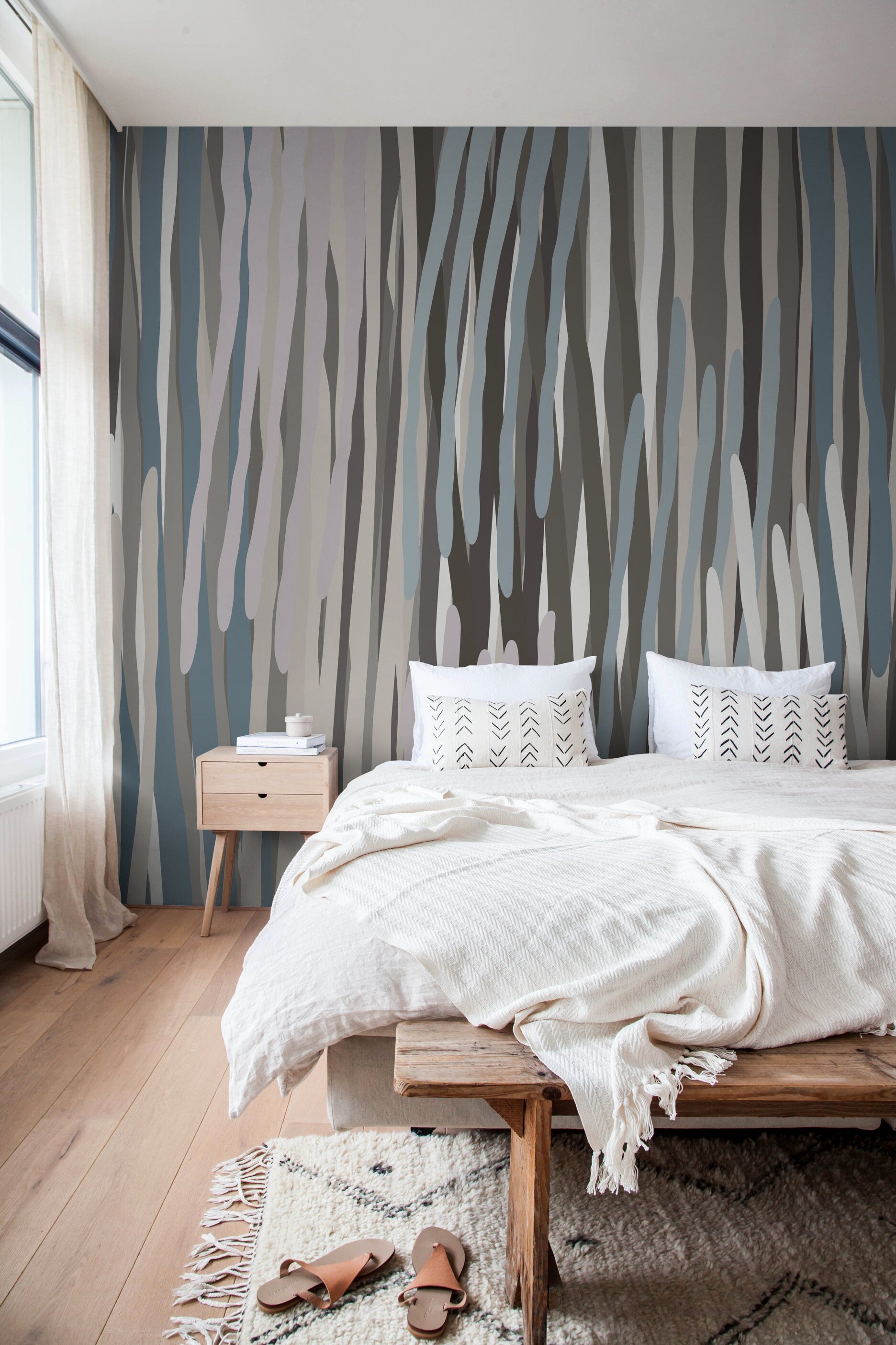 Abstract Wallpaper With An Organic Stripe Motif In Blue, Gray, And Taupe - X065