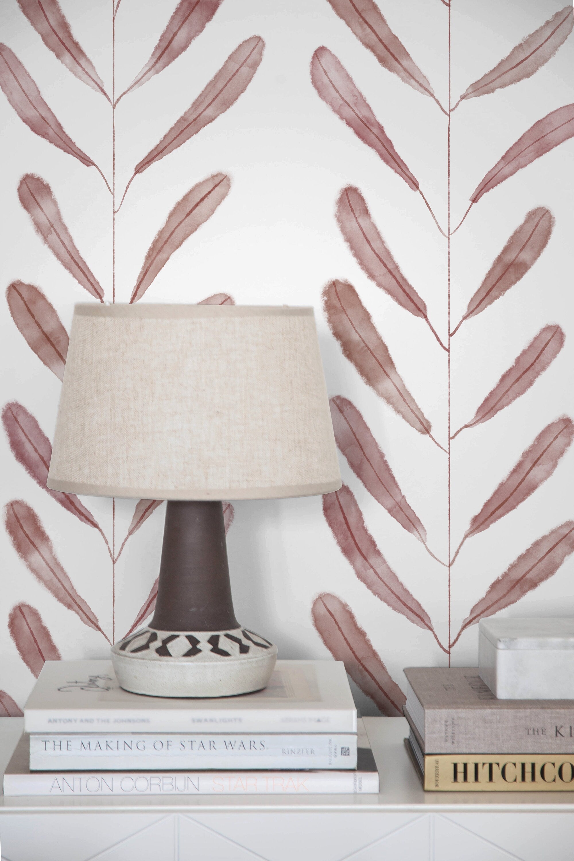 Botanical Wallpaper With A Delicate Watercolor Leaf Motif In Rose - X134