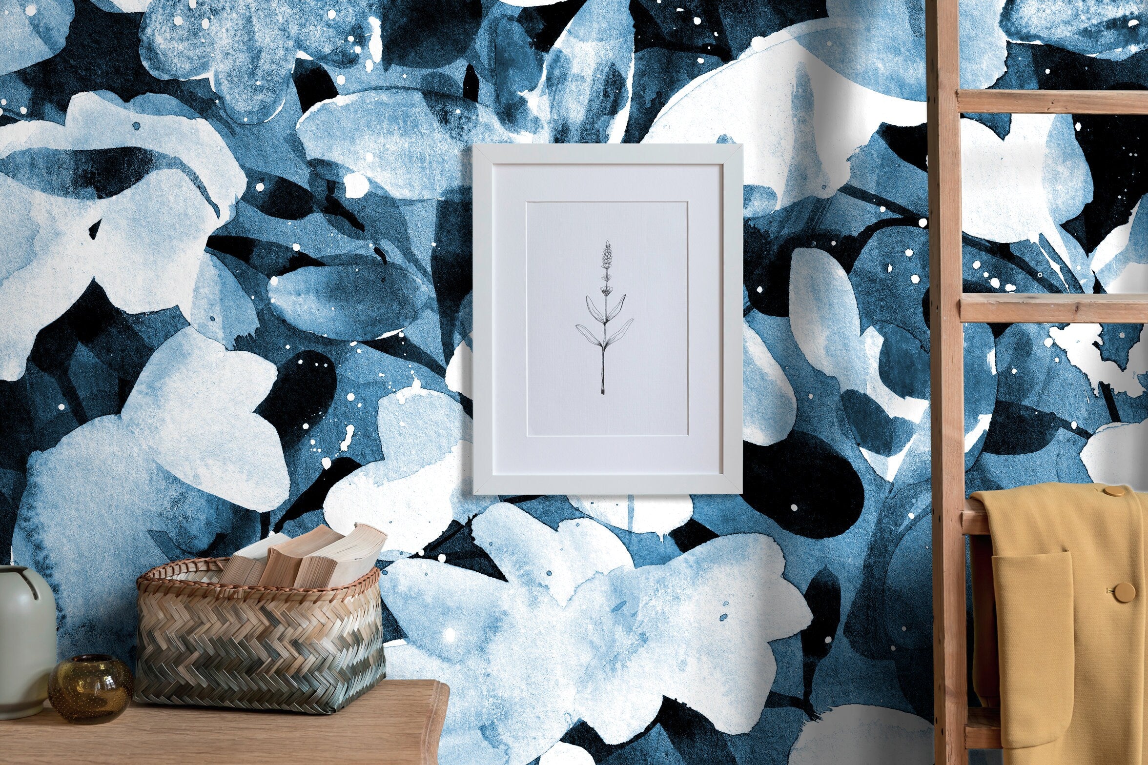 Abstract Wallpaper Featuring An Inky Botanical Motif In Navy Blue And Black - X148