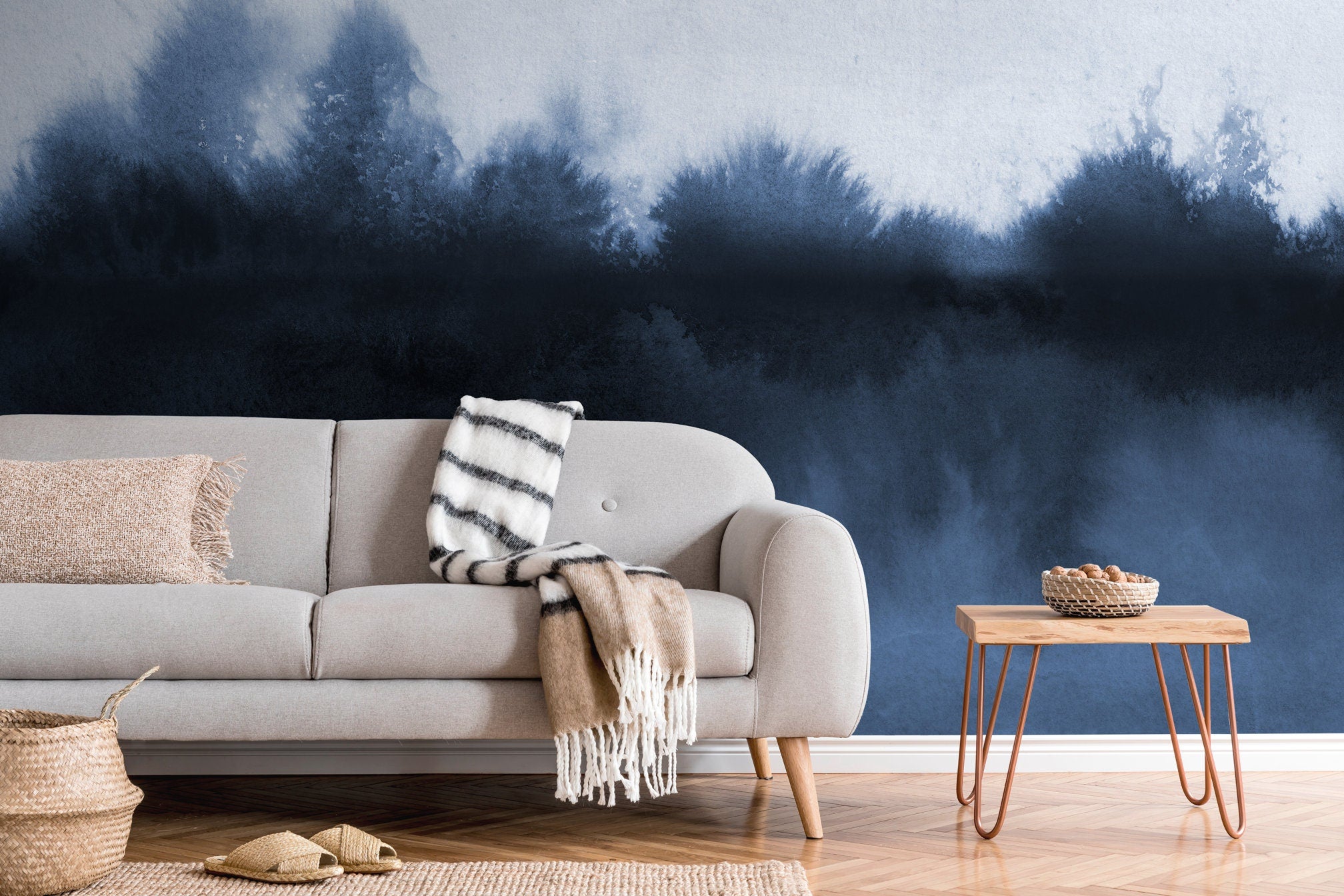 Watercolor Wallpaper With A Moody Ombre Wash In Navy Blue - X154