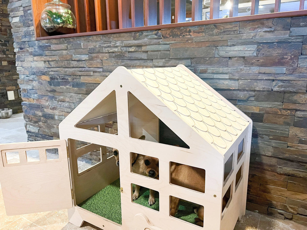 Greg- Traditional Dog House
