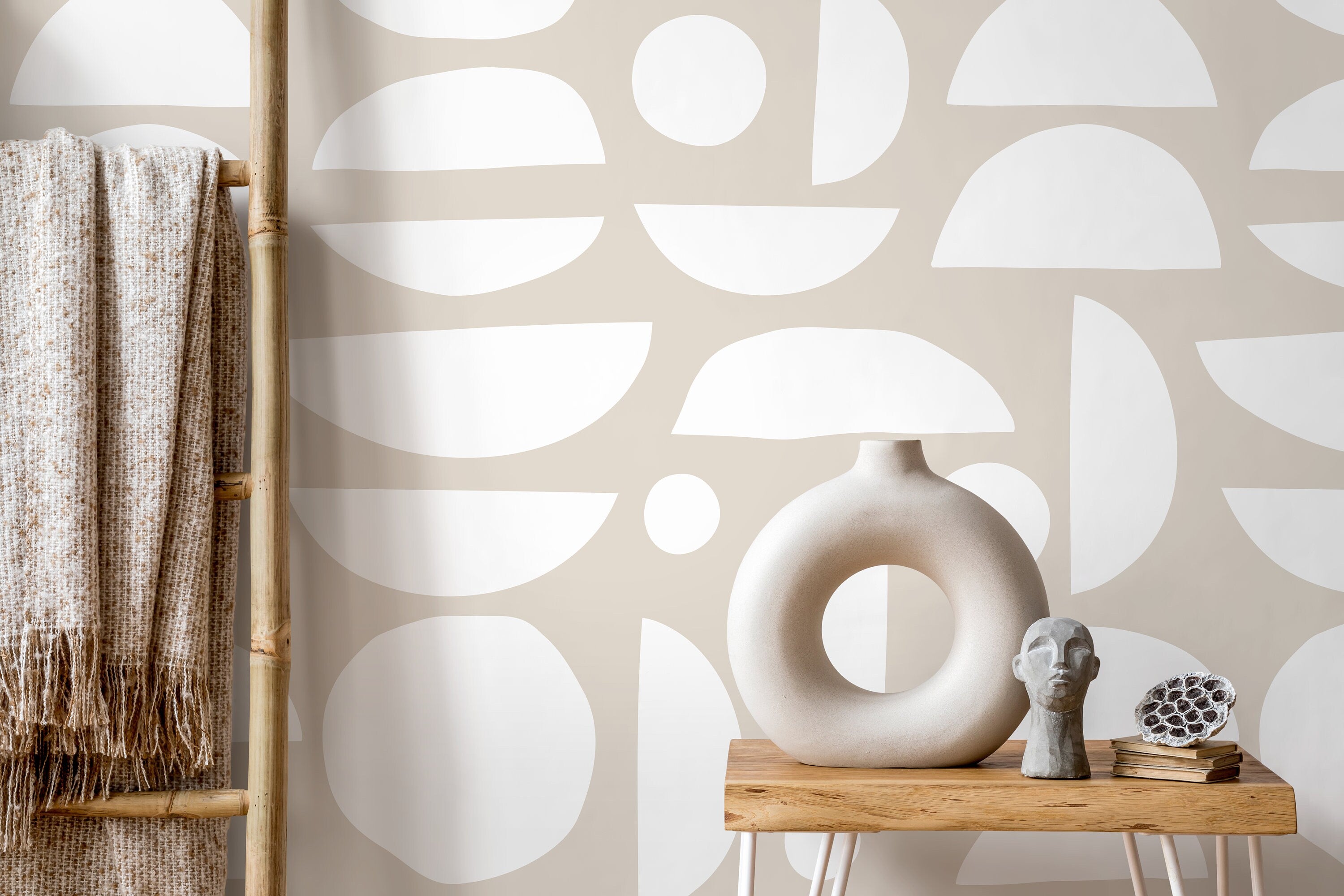 Abstract Wallpaper With Organic Semi-circle Shapes In Beige And White - D012