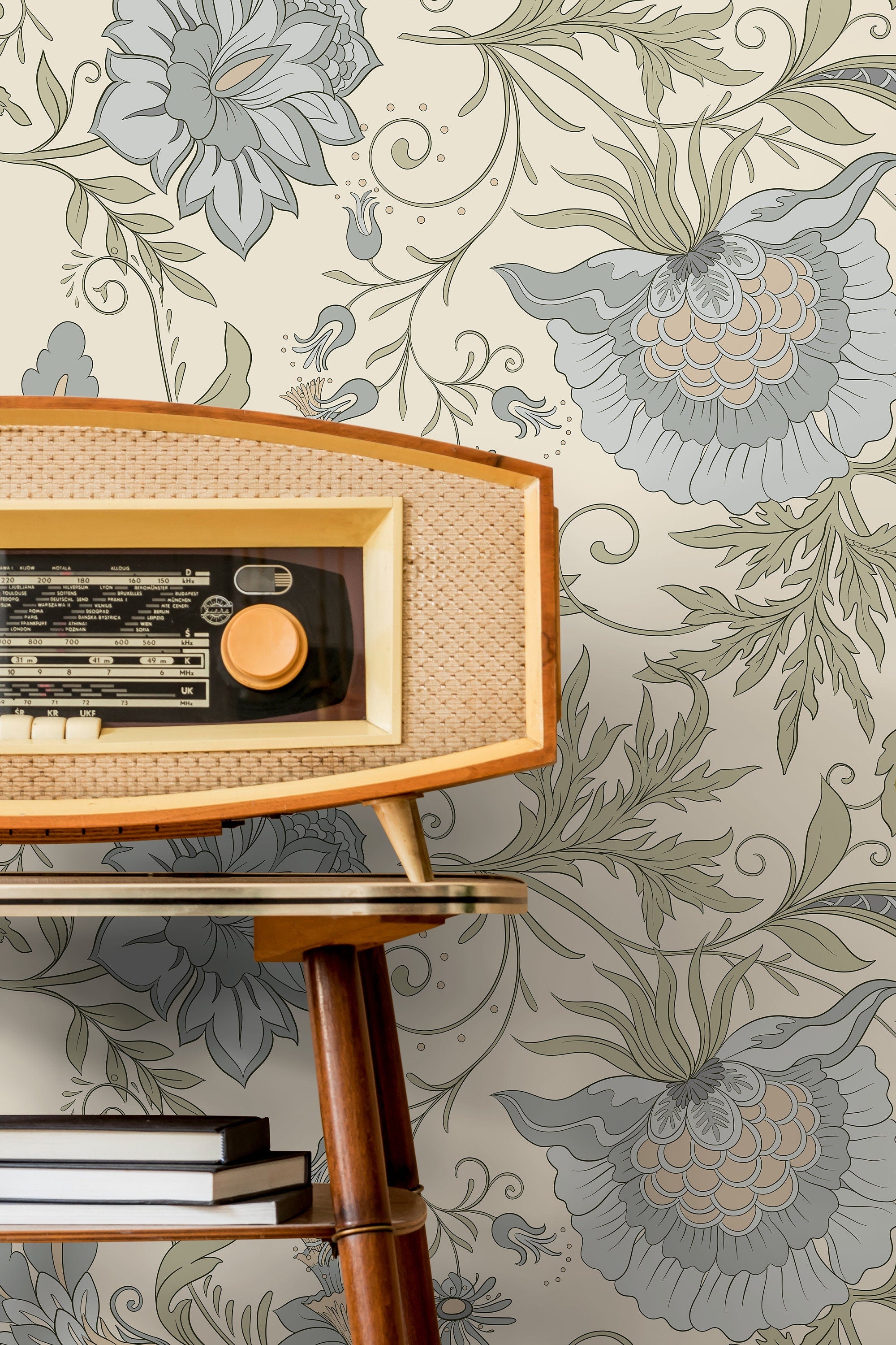 Vintage Floral Wallpaper Featuring A Jacobean Motif In Green And Blue - D273