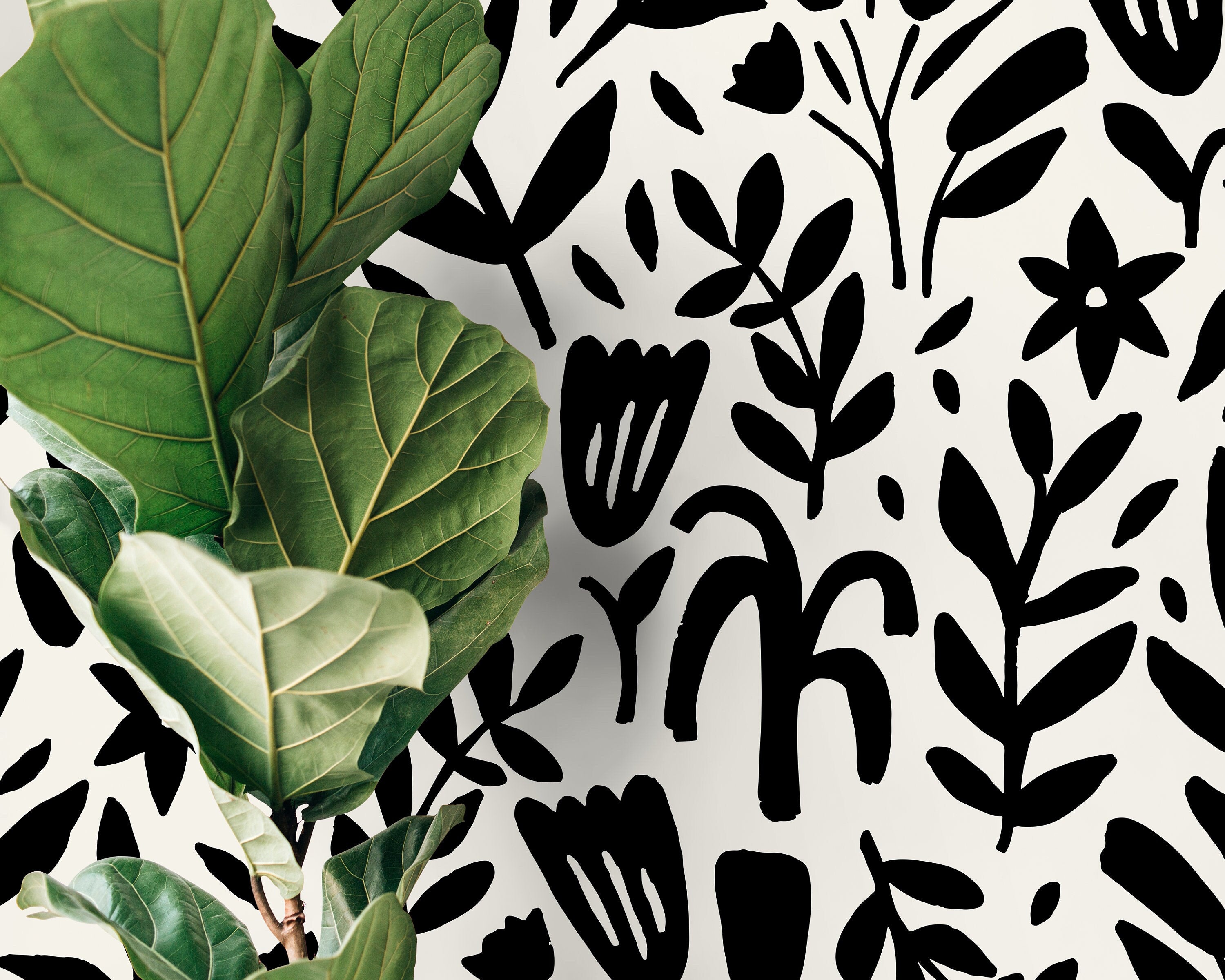 Floral Wallpaper Featuring Bold Cutout Florals In Black And White - D370