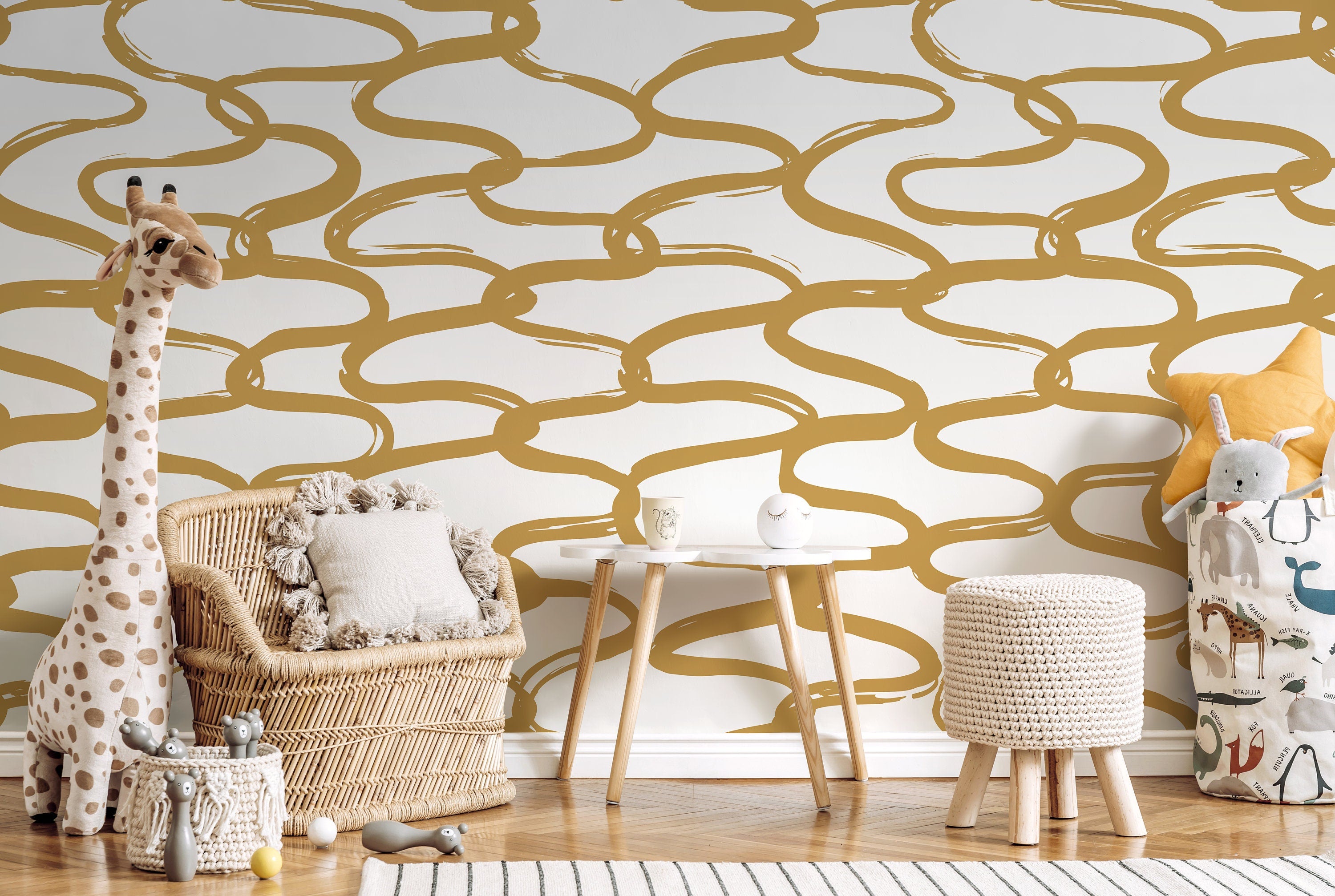 Abstract Wallpaper With Wavy Brush Strokes In Gold - D349