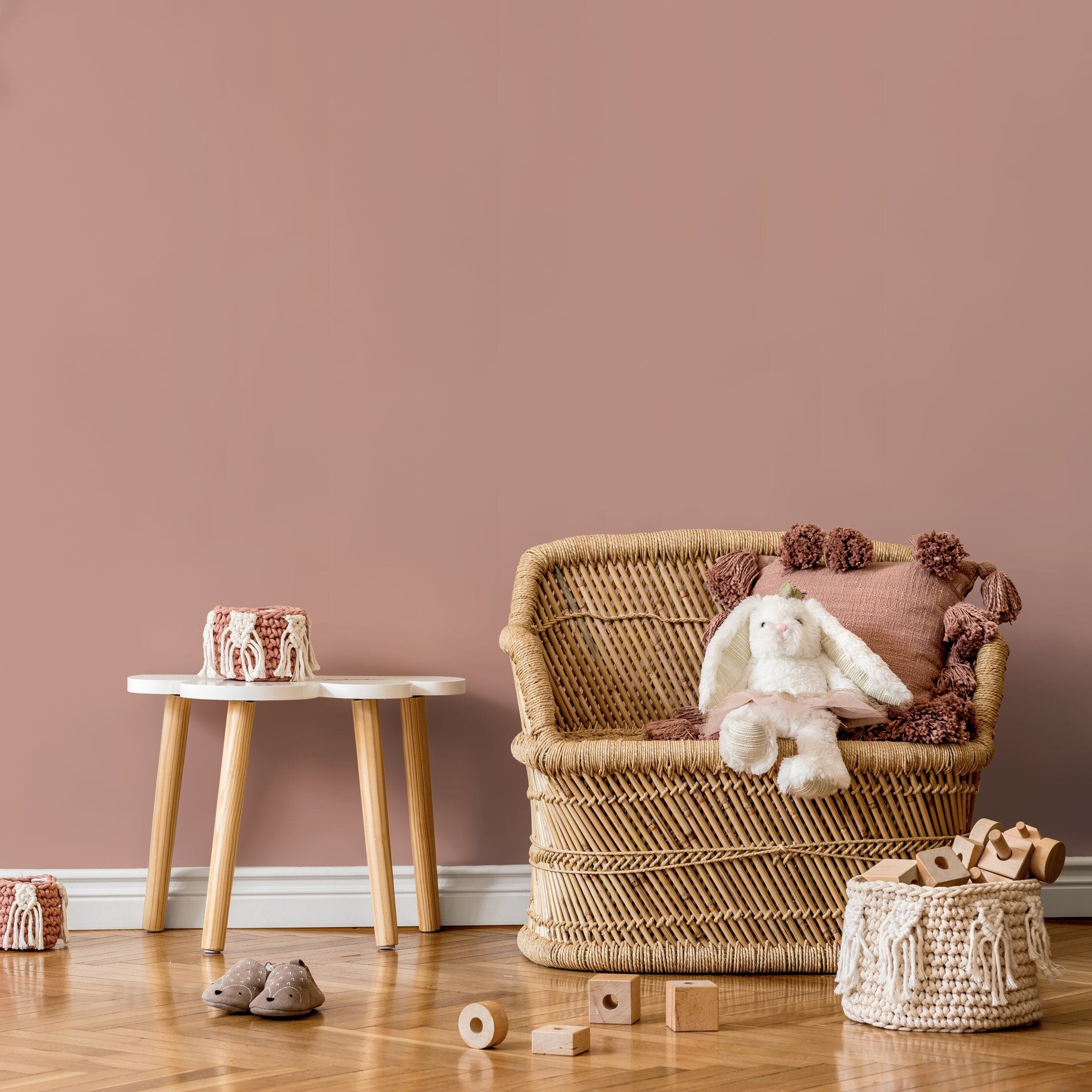 Solid Color Wallpaper With A Minimalist Style In Blush Pink - D453
