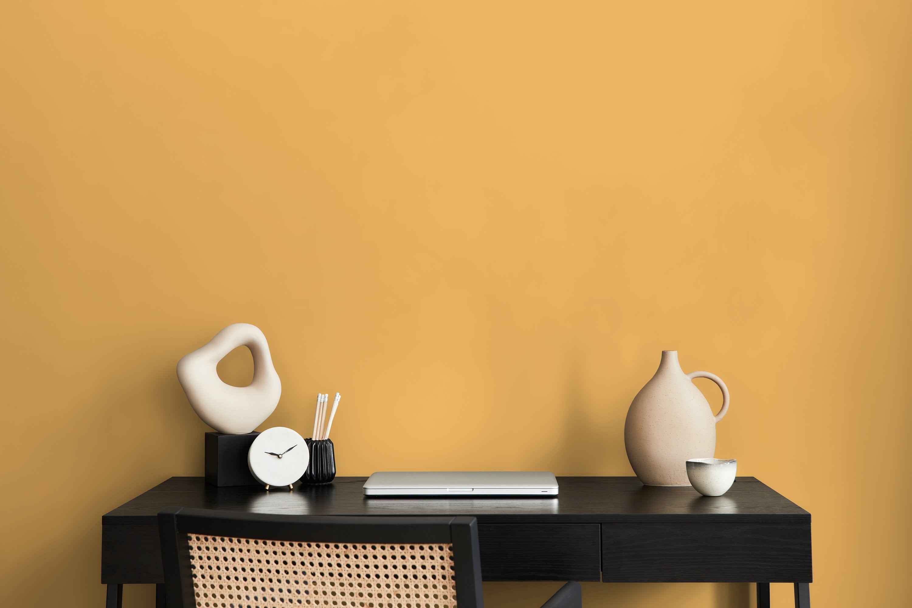 Solid Color Wallpaper Featuring A Warm Earth Yellow - D458