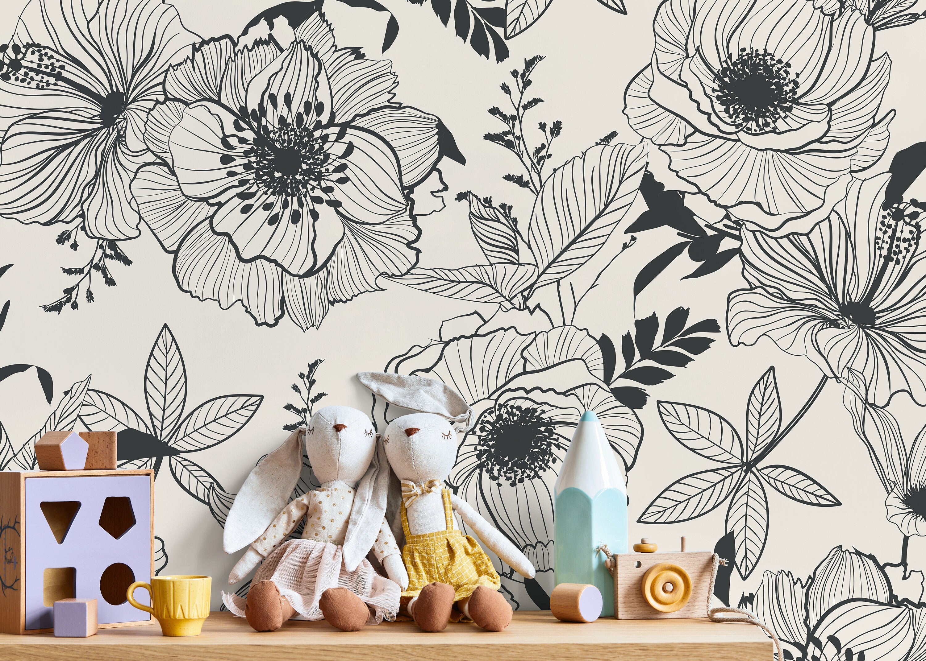 Floral Wallpaper Featuring Botanical Line Art In Black And Cream - D476